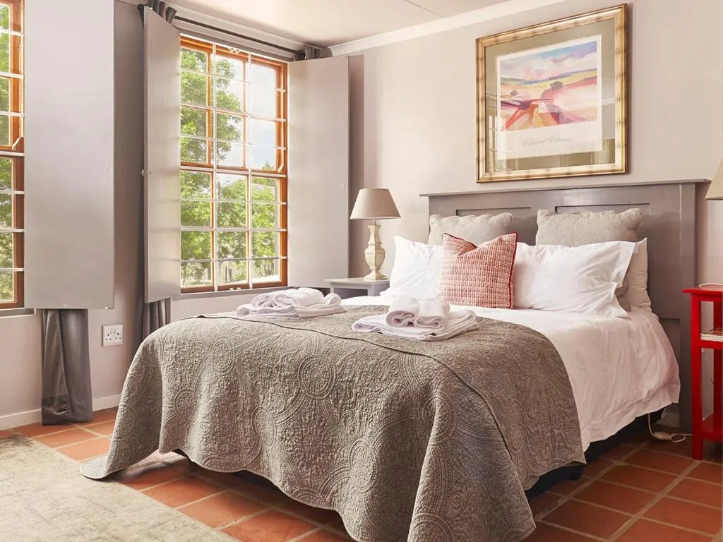 Bedroom, Bed in Highland Quarters