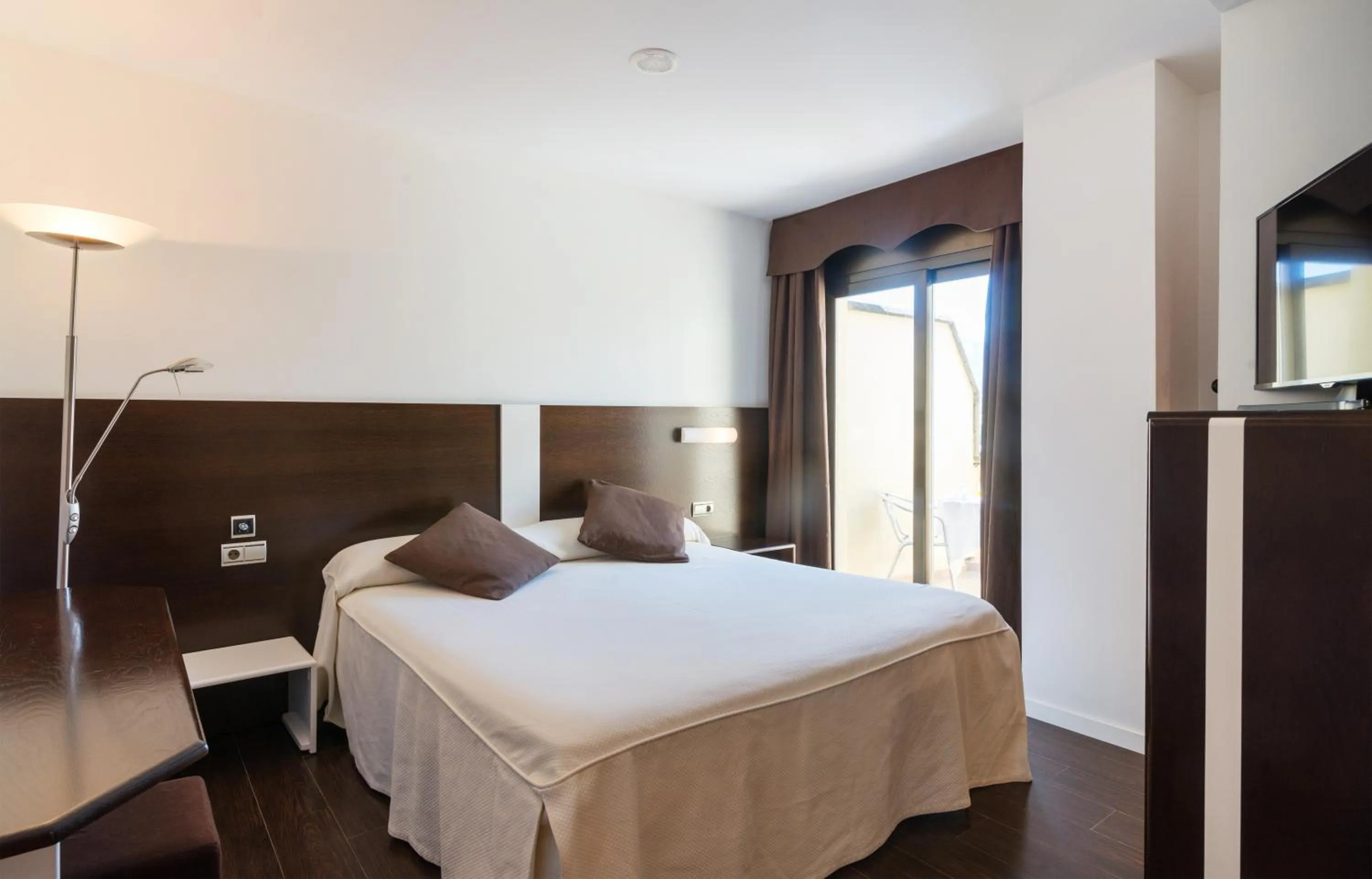 Bed in Hotel Restaurant Cal Petit