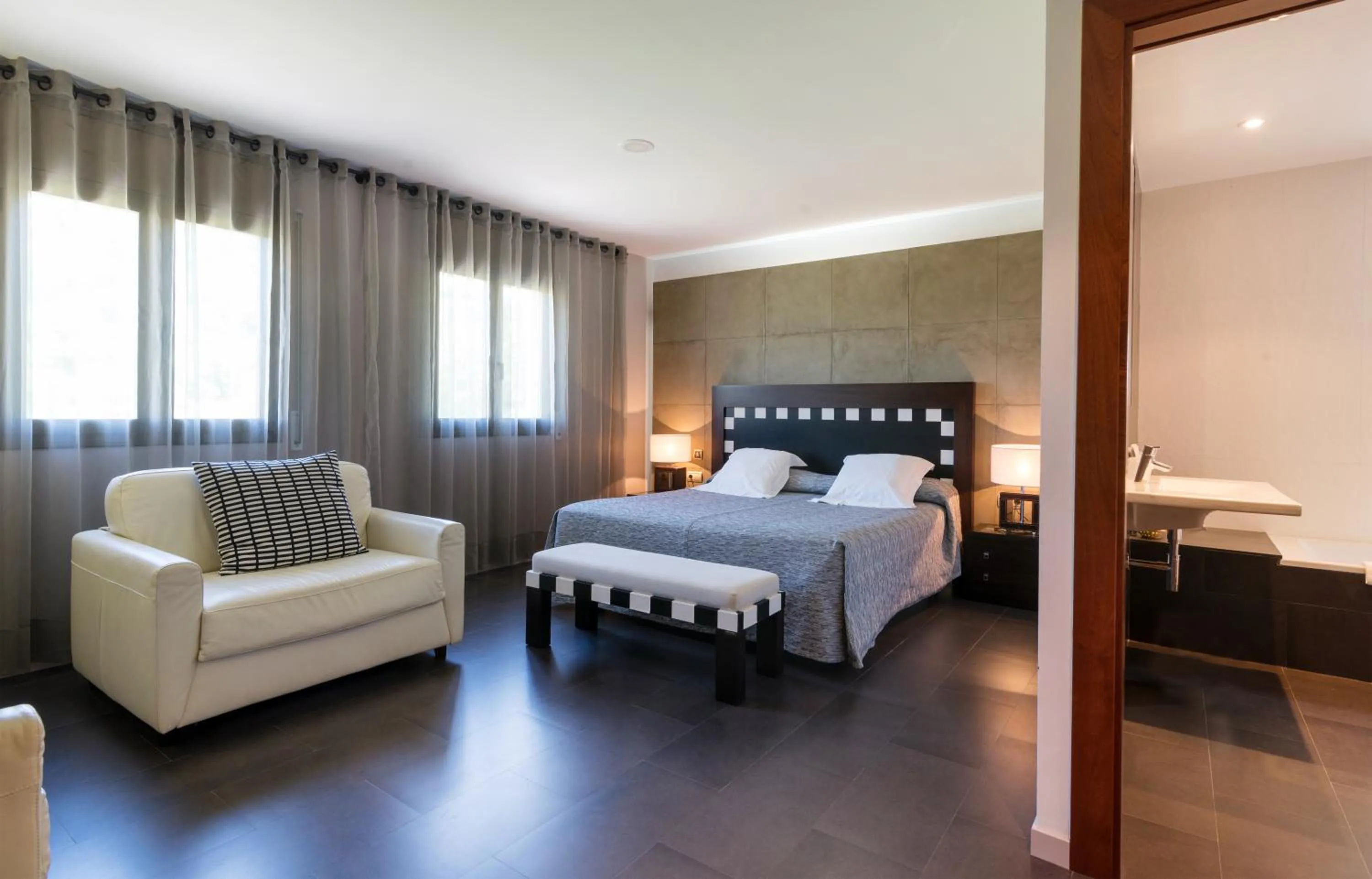 Bed in Hotel Restaurant Cal Petit