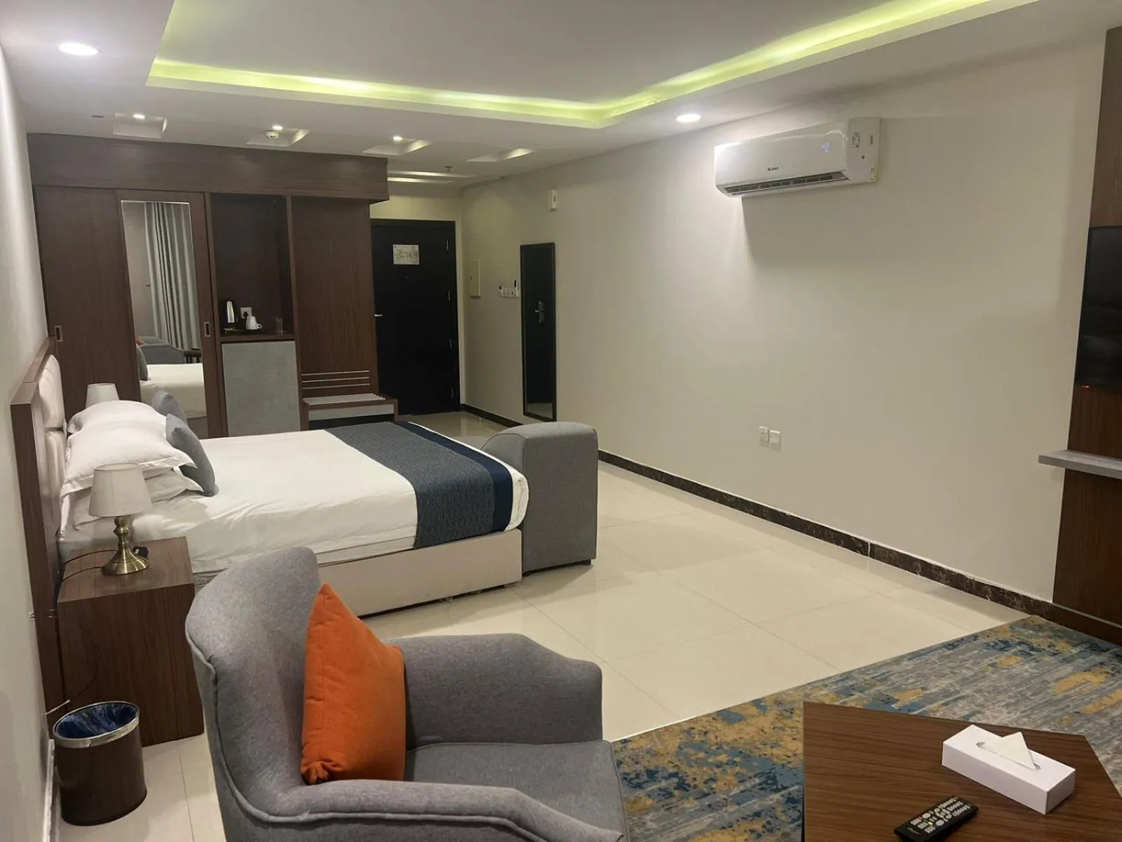 Bed in Remaz Suites Hotel