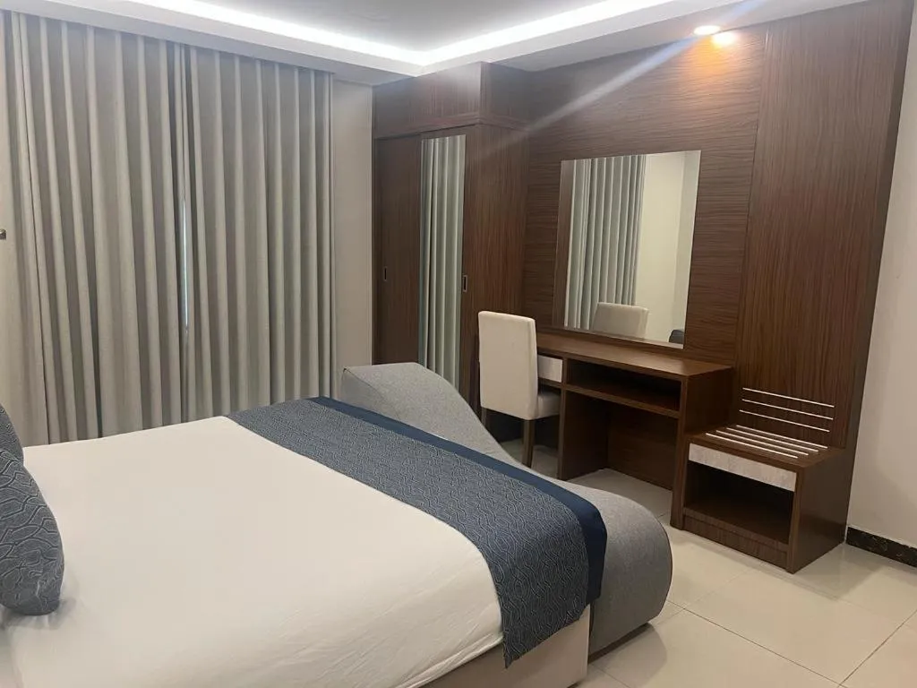 Bed in Remaz Suites Hotel