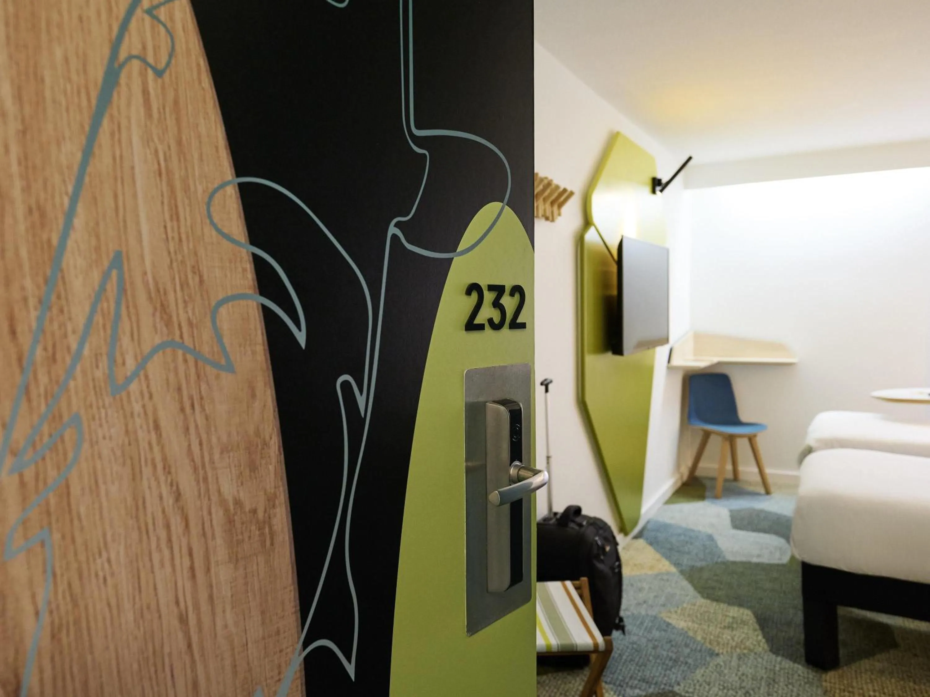 Bedroom, Bed in ibis Styles Bordeaux Begles Arena