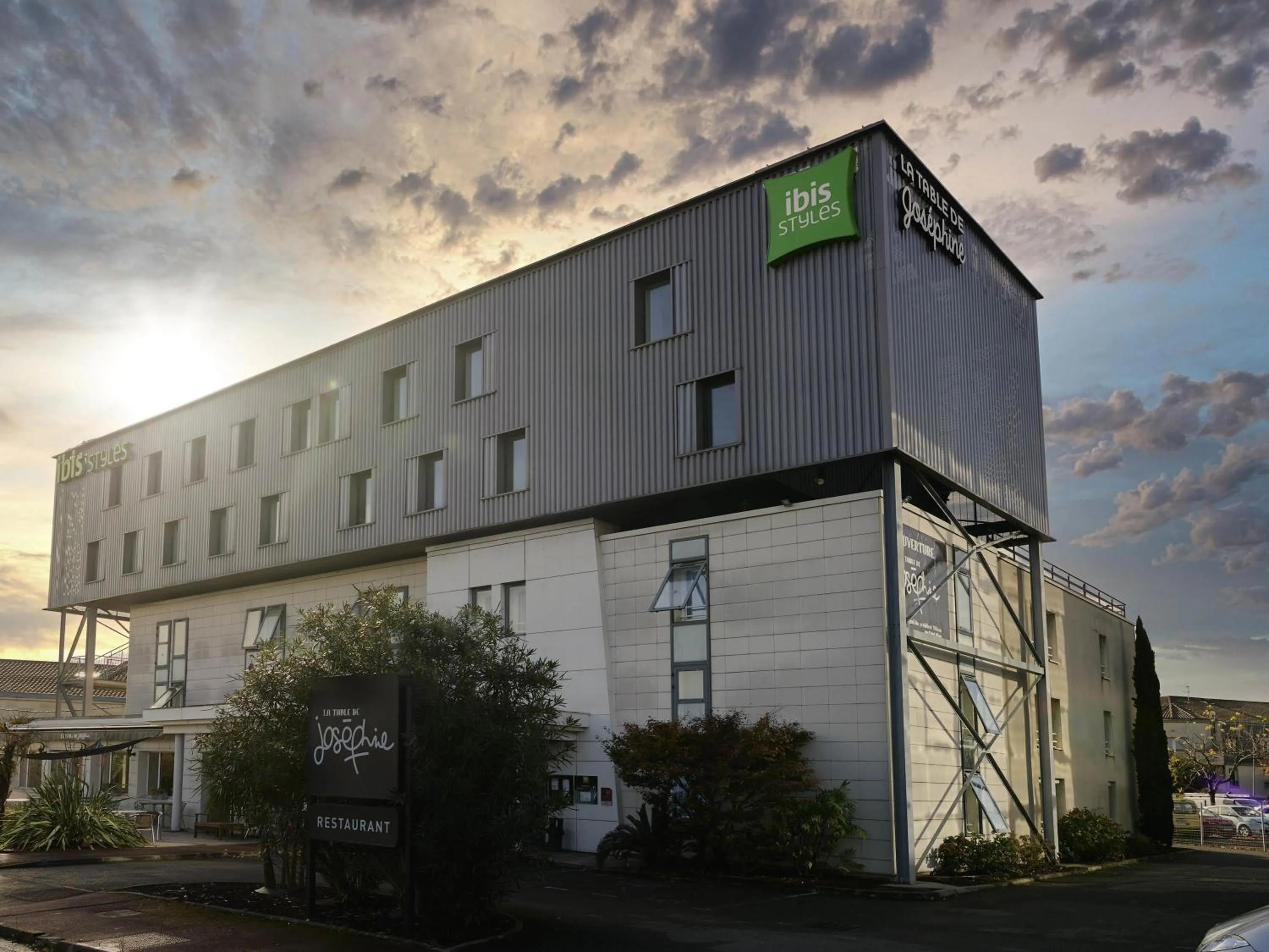 Property building in ibis Styles Bordeaux Begles Arena