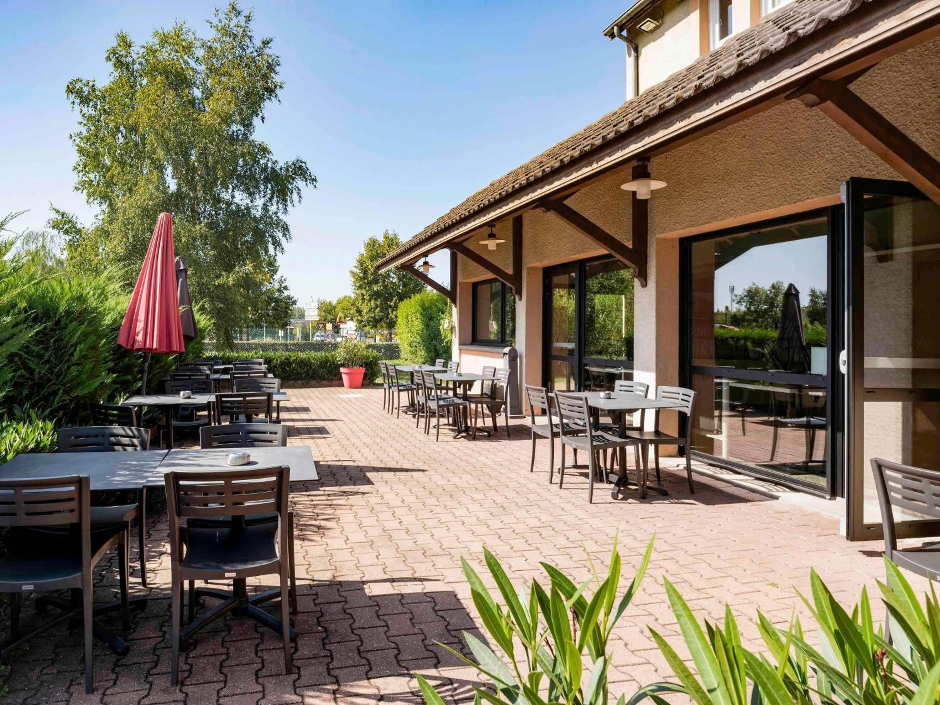 Property building in ibis Creil Sur Oise