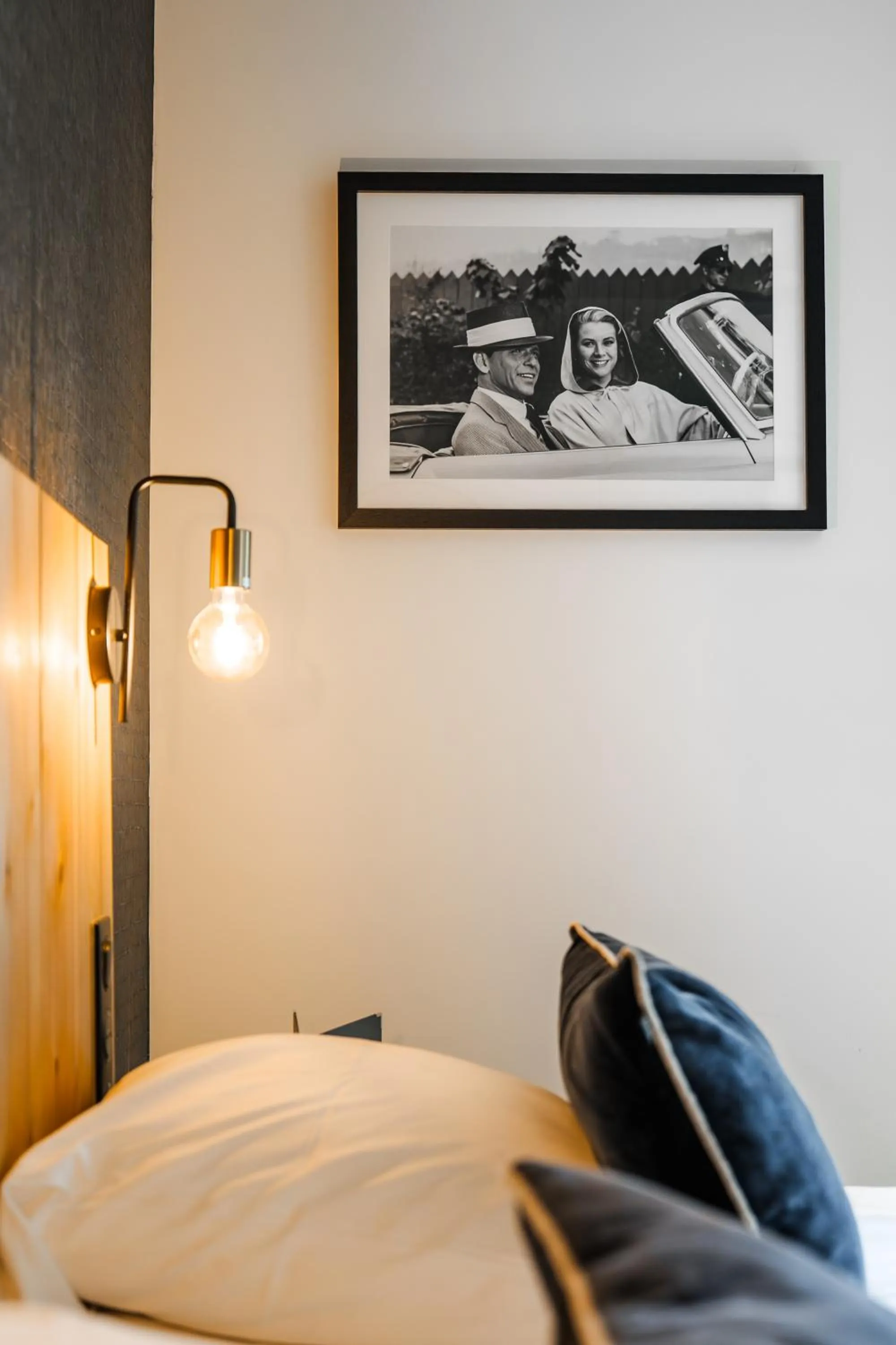 Bed in Hotel Acadie Eragny