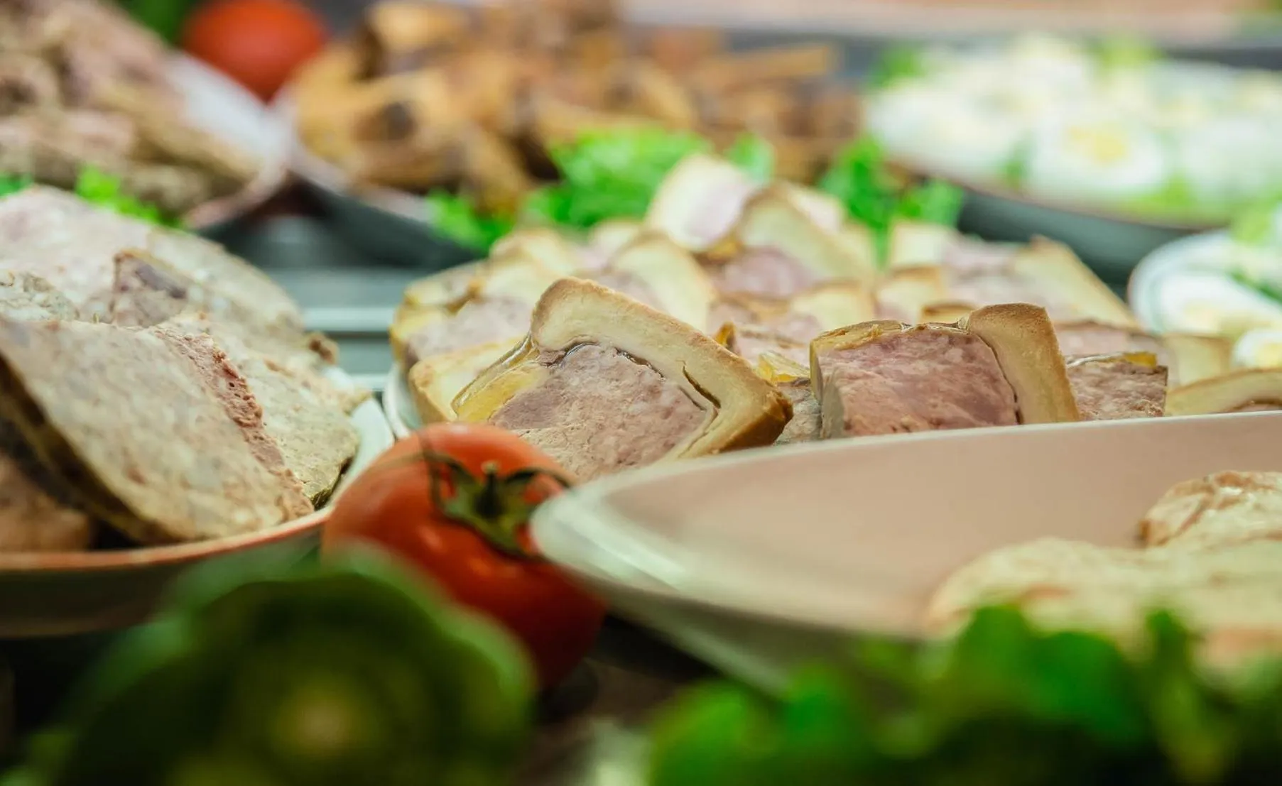 Food close-up in Logis Hotel Lons-le-Saunier - Restaurant Le Grill