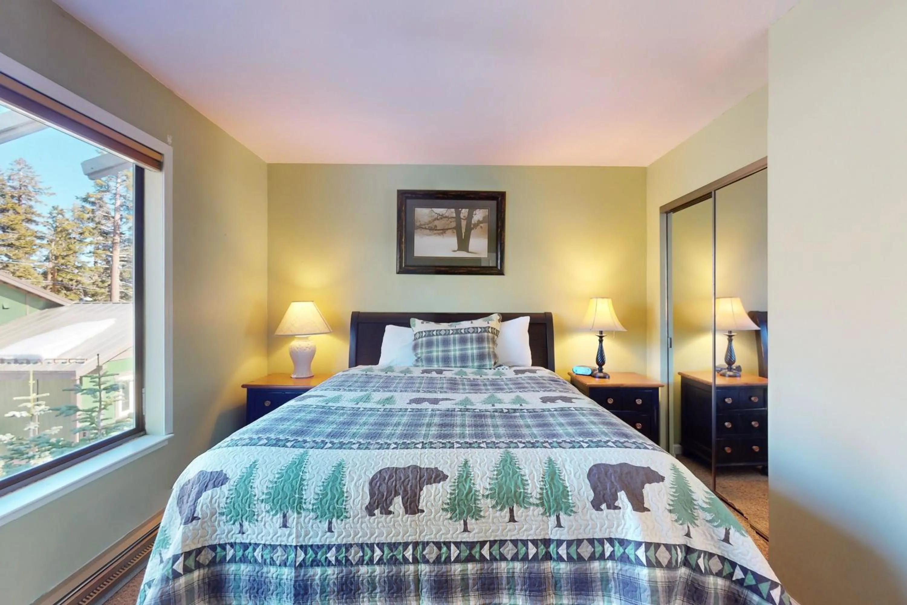 Bed in Discovery 4 162