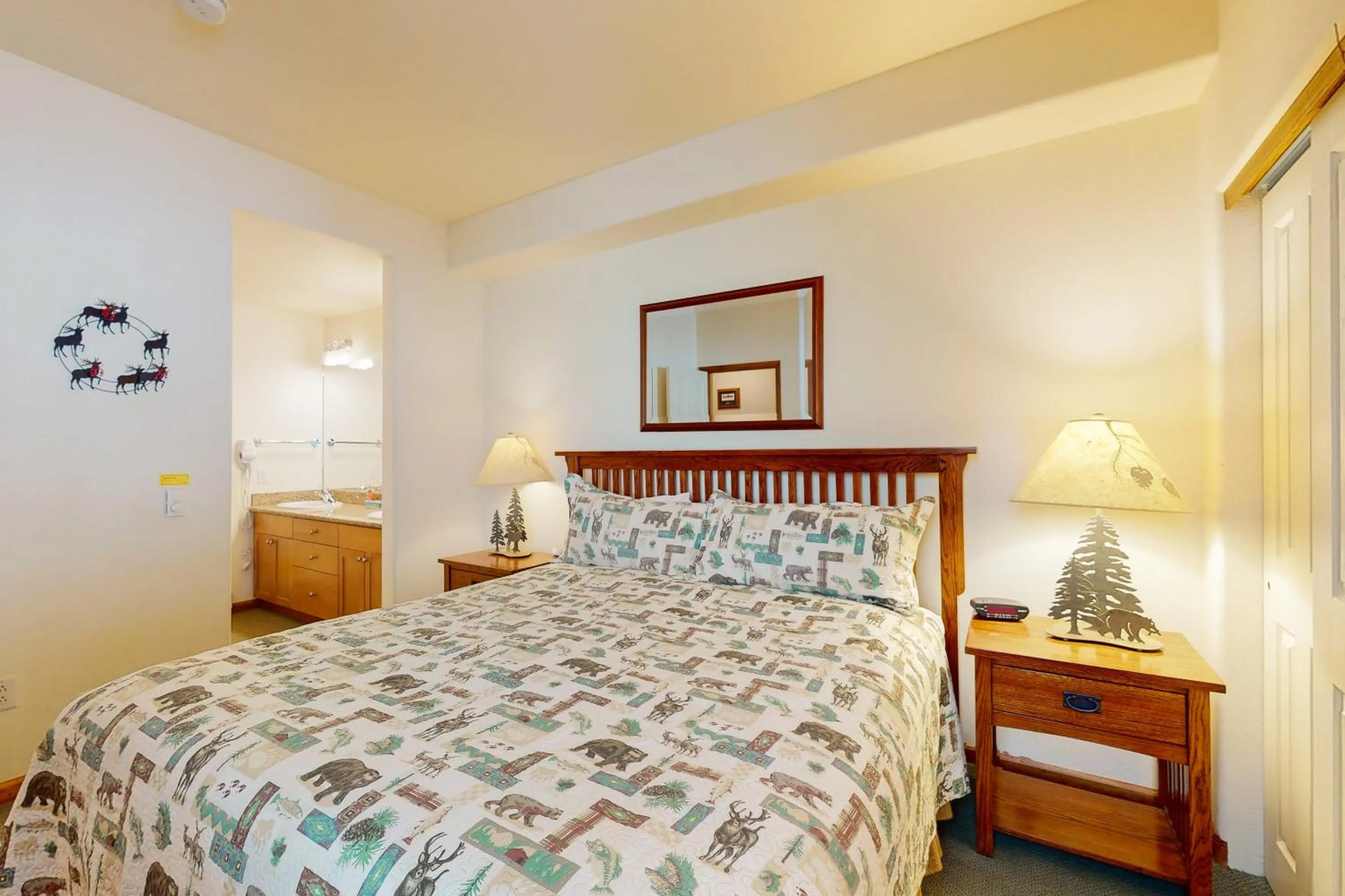 Bed in Eagle Run 113