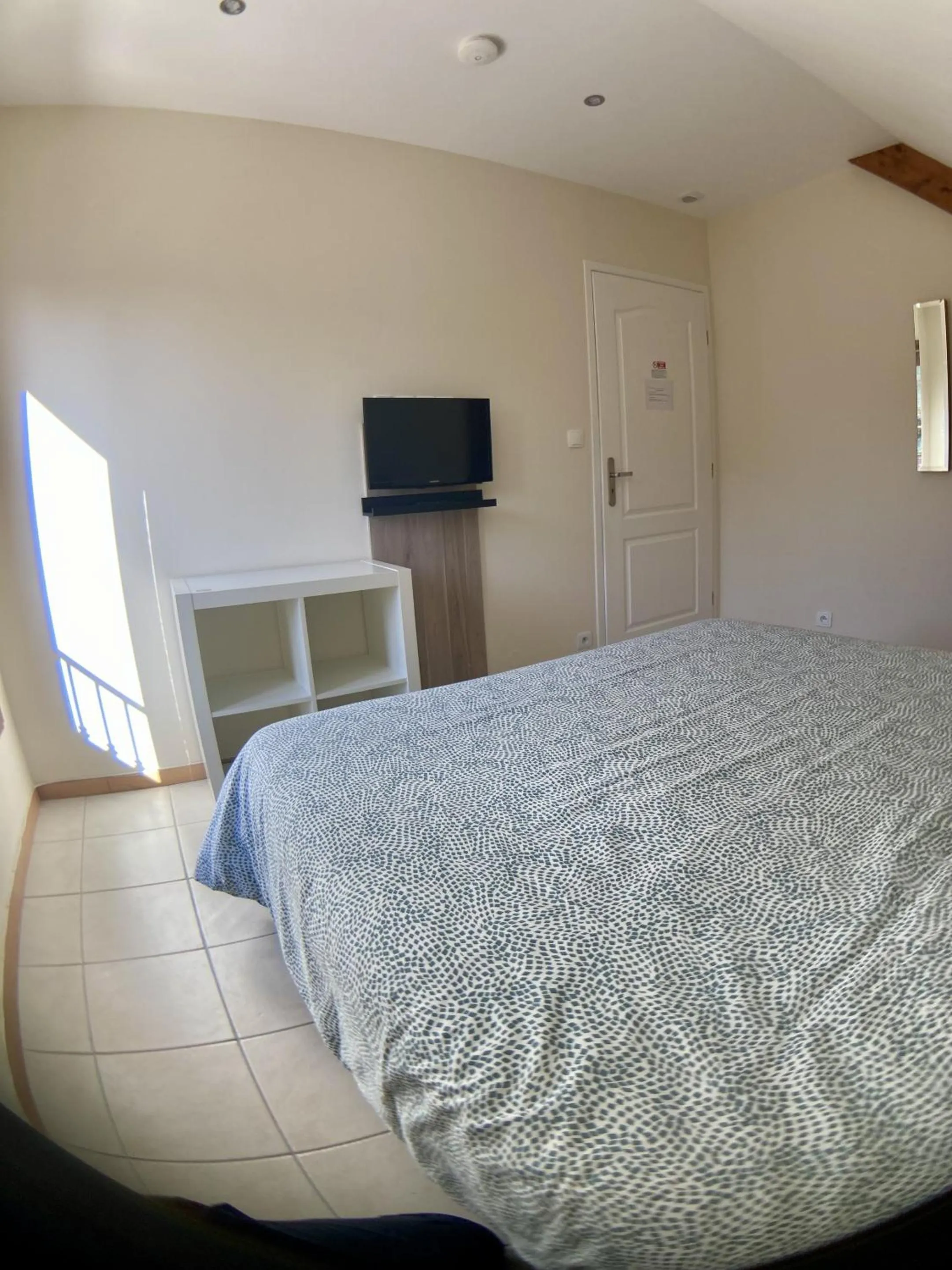 Bedroom, Bed in Beauval Chambre