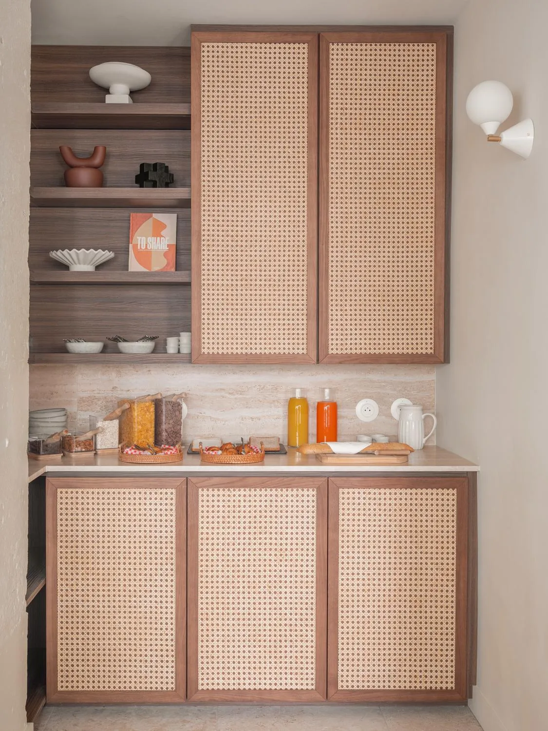 Breakfast in Hôtel BASSS