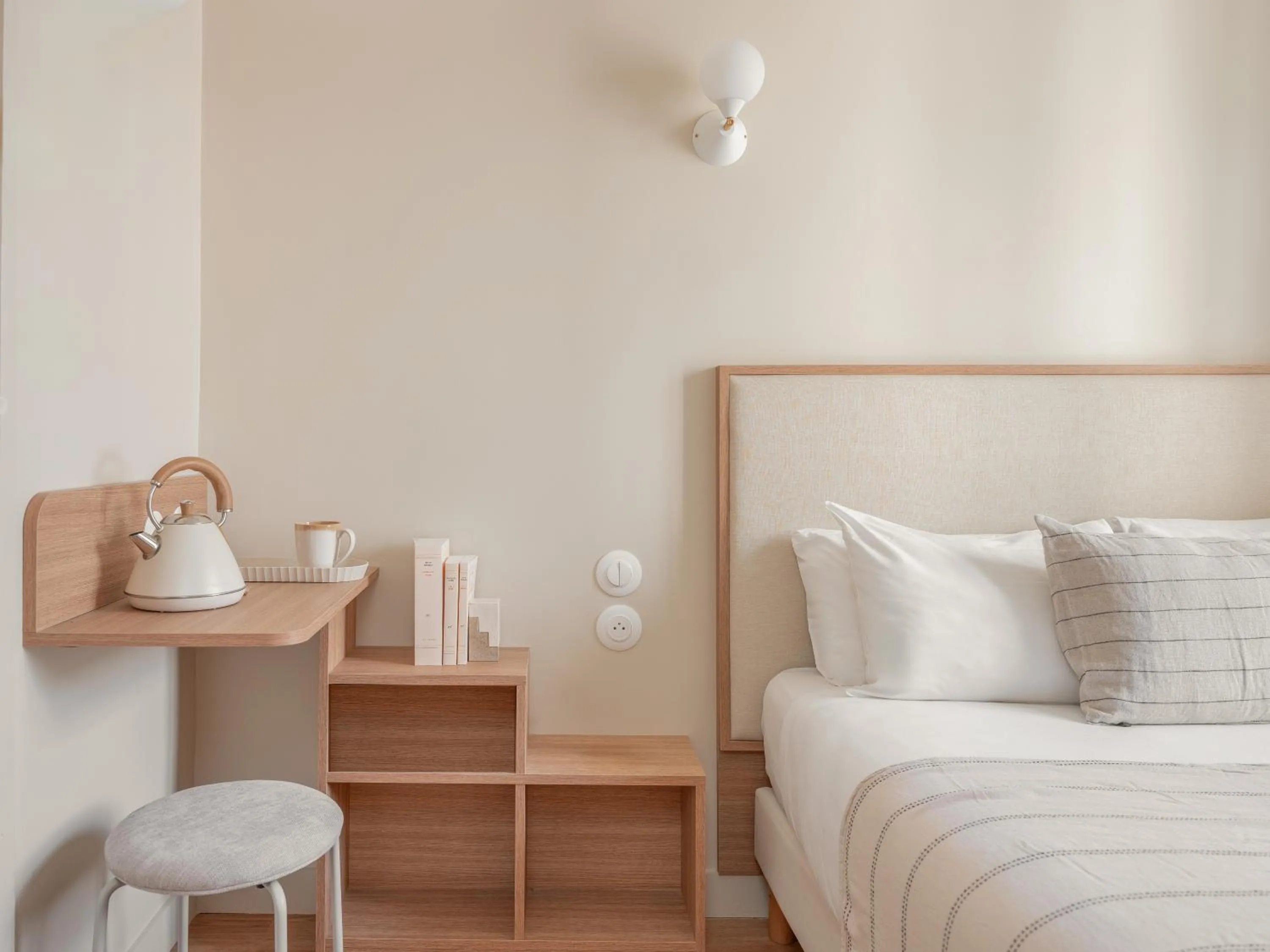 Bedroom, Bed in Hôtel BASSS