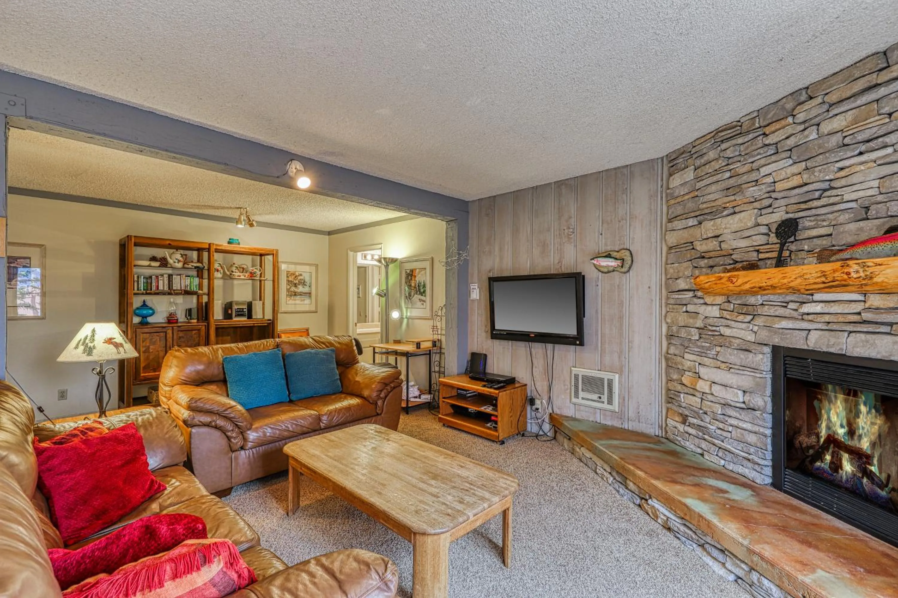 Mammoth Ski & Racquet 124