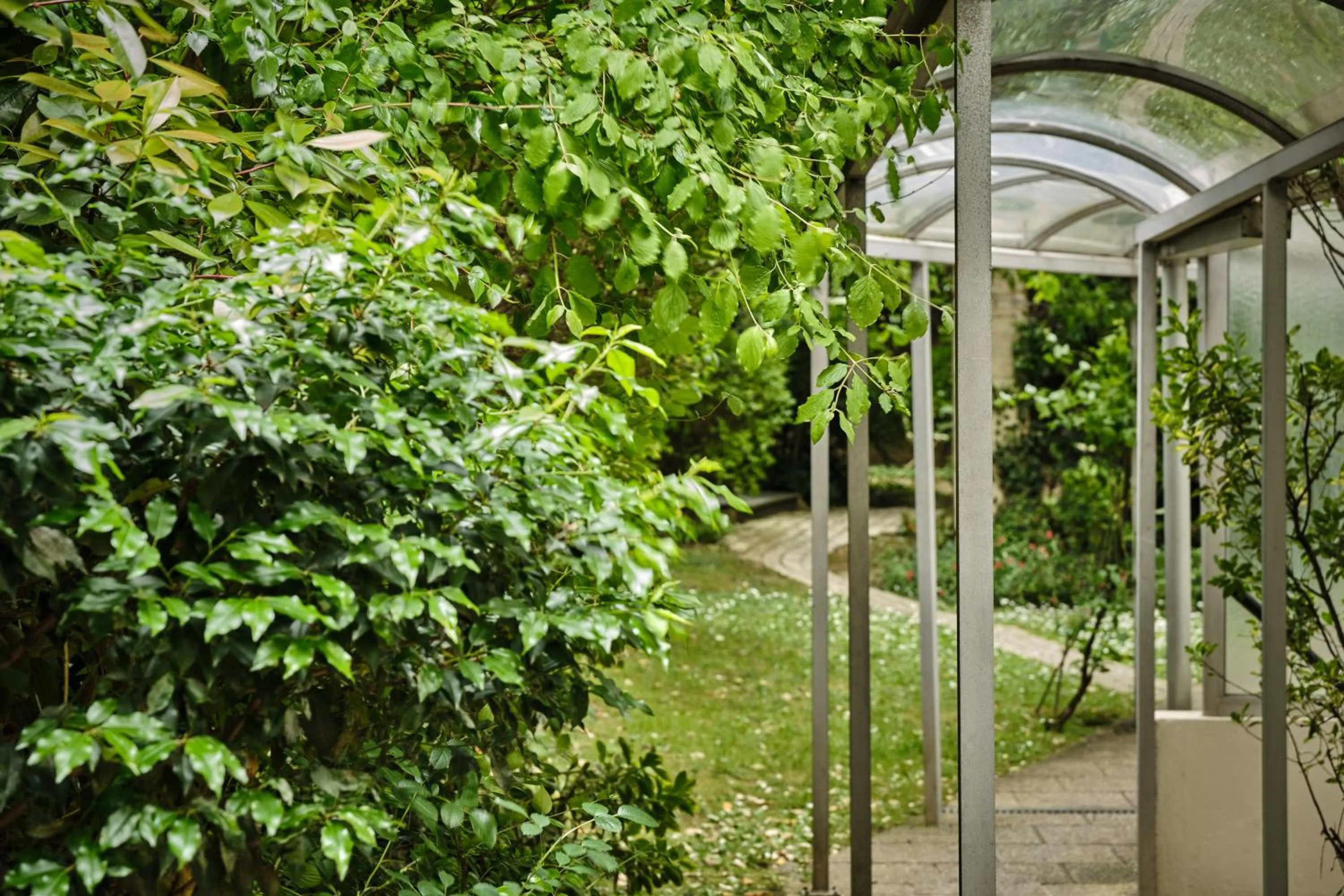 Garden in Abaca Messidor by Happyculture