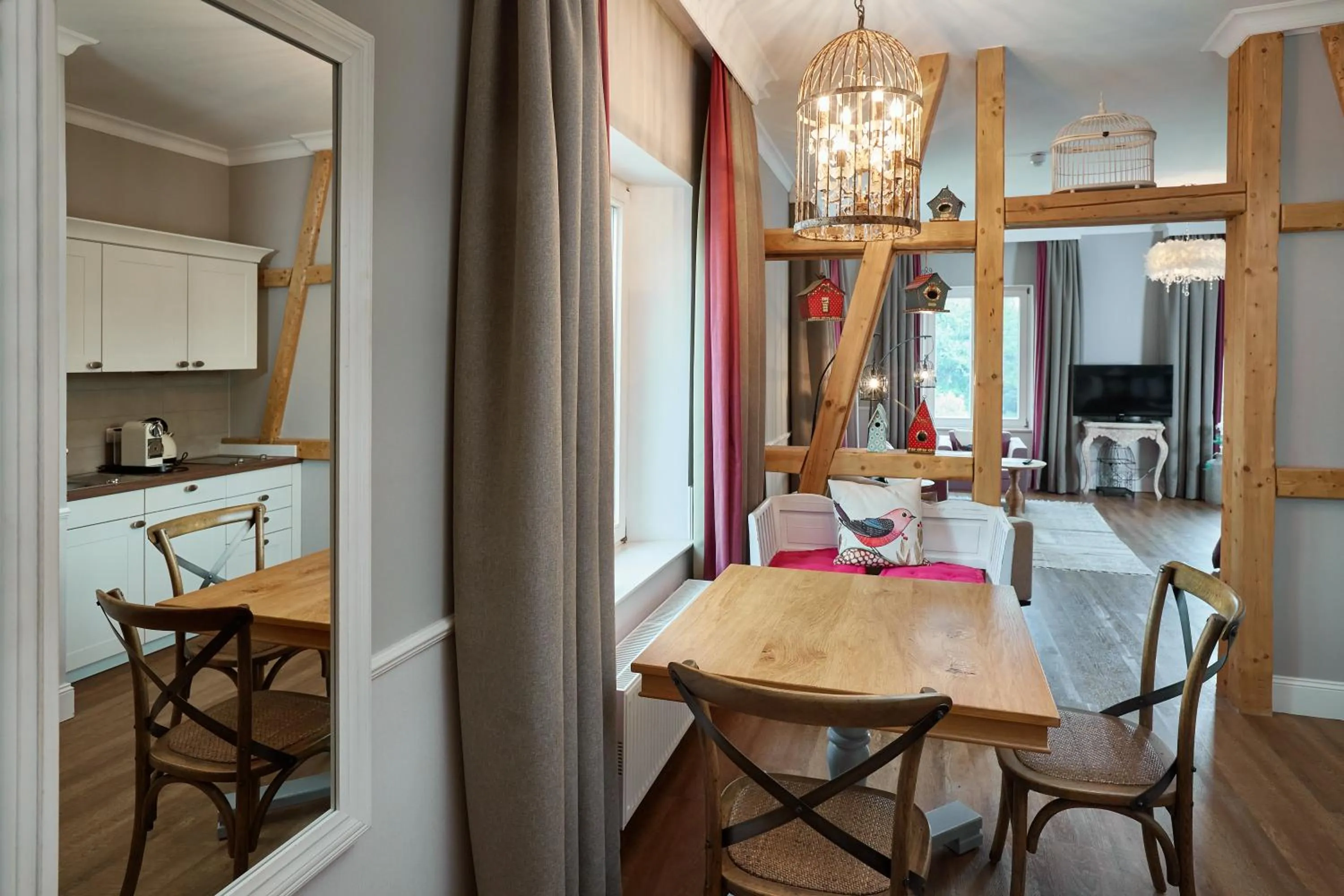 Photo of the whole room in Schloss Kaarz mit Park