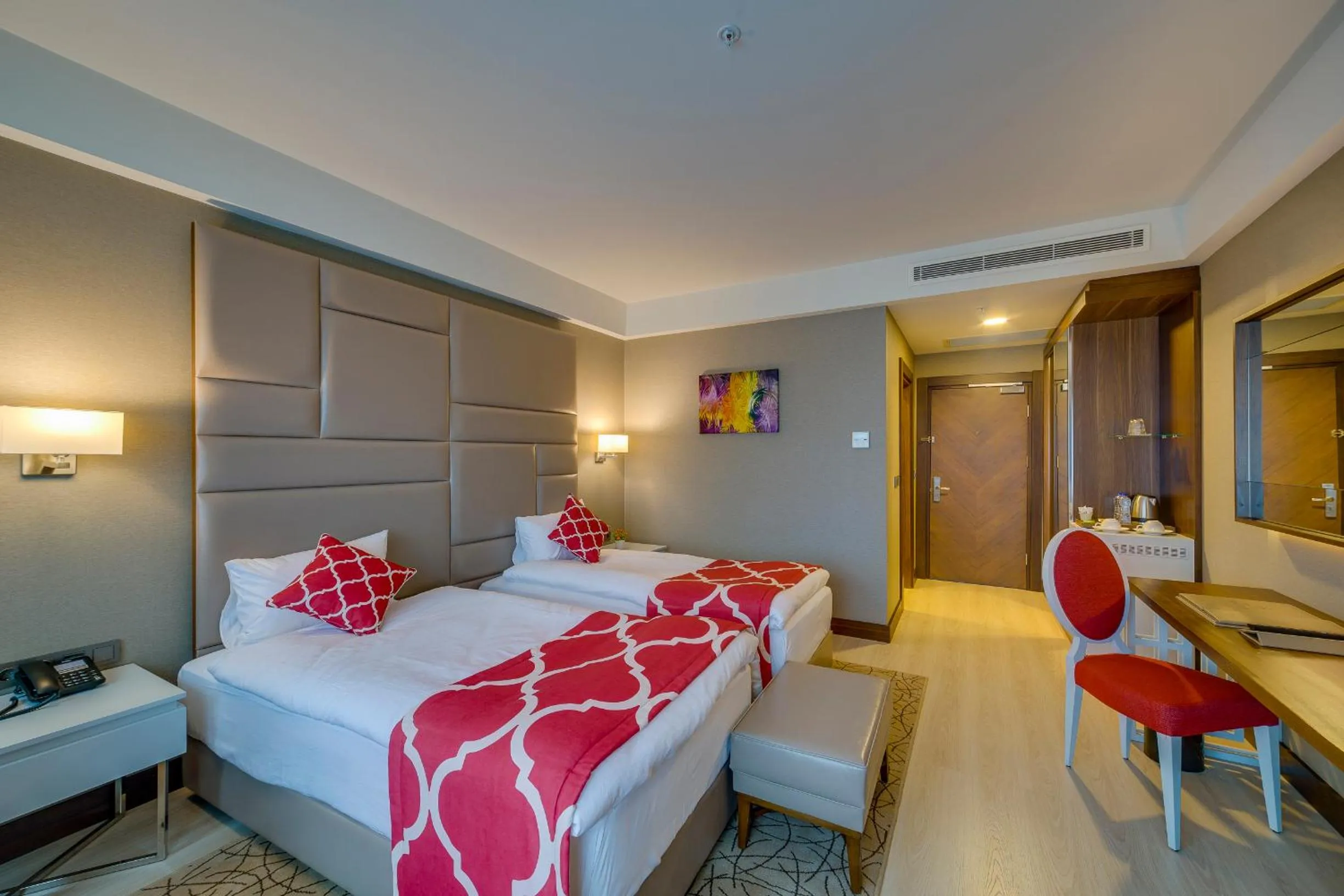 Photo of the whole room, Bed in Demircioğlu Park Hotel
