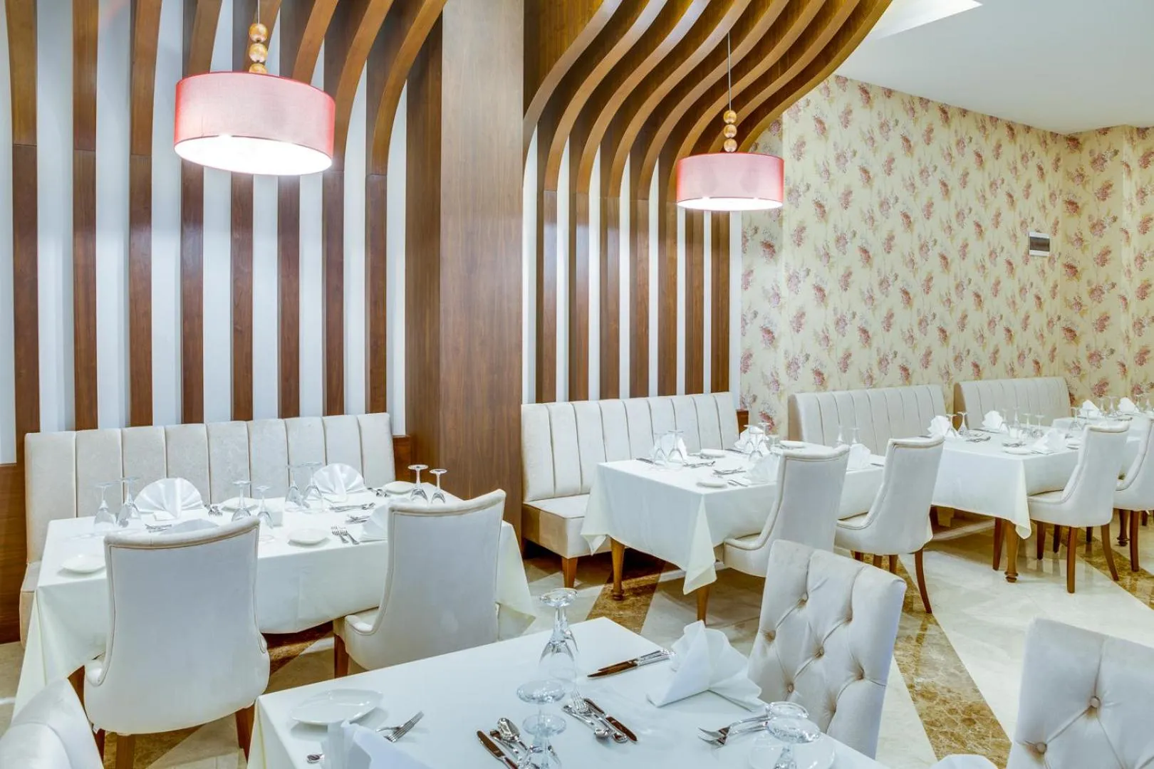 Restaurant/places to eat in Demircioğlu Park Hotel