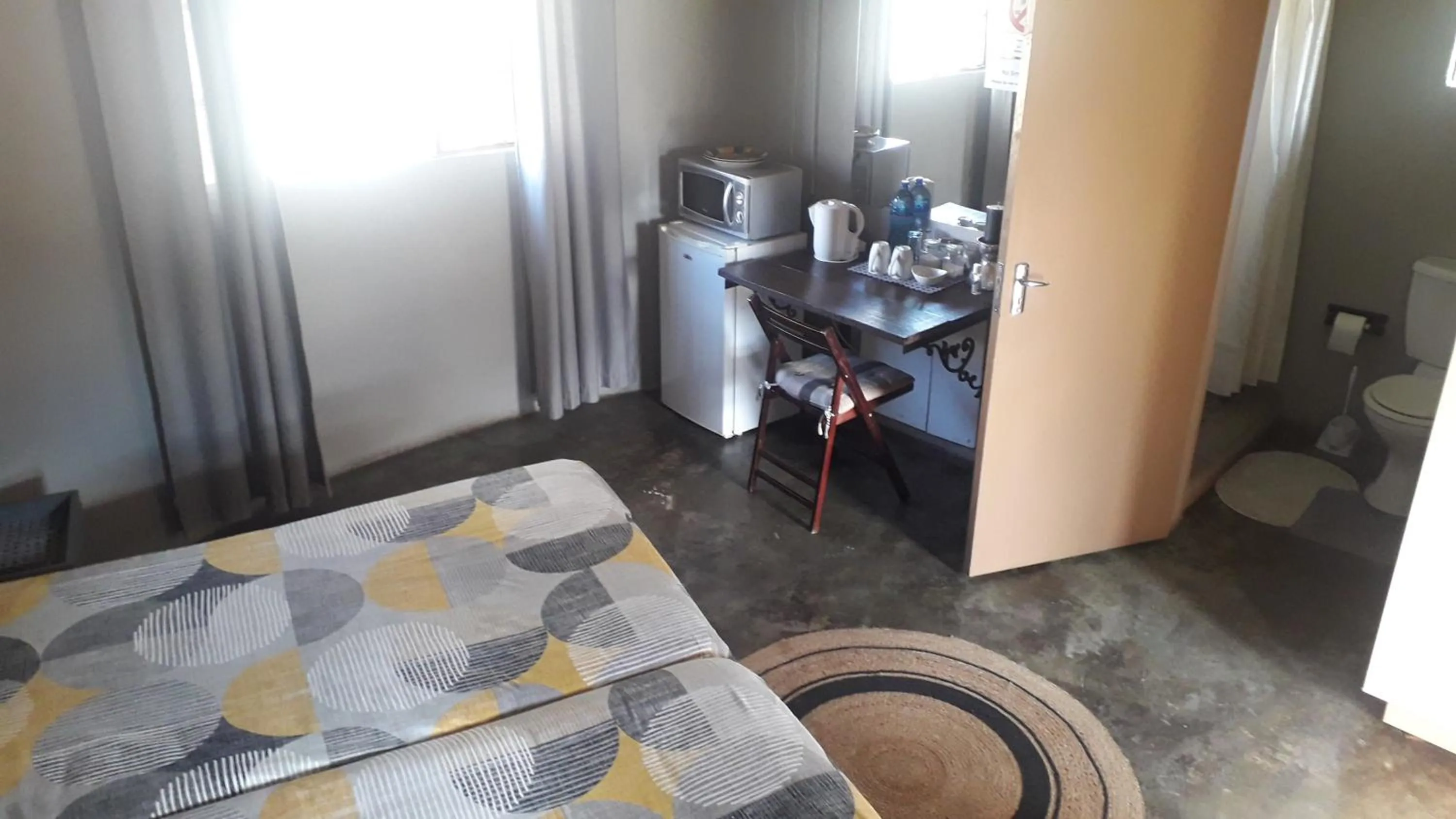 Coffee/tea facilities, Bed in Lallapanzi Country Stay