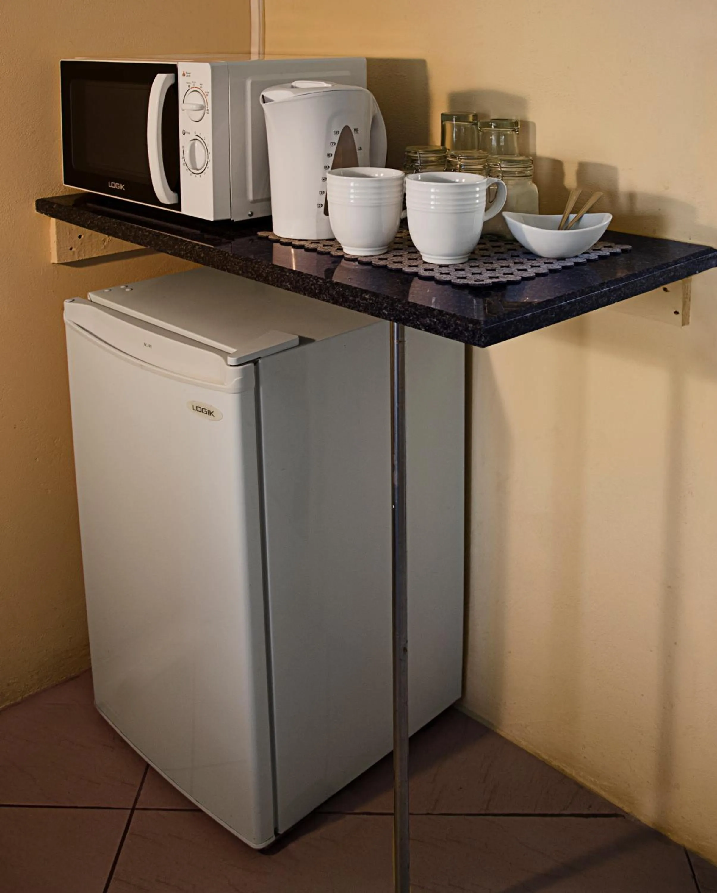 Coffee/tea facilities in Lallapanzi Country Stay