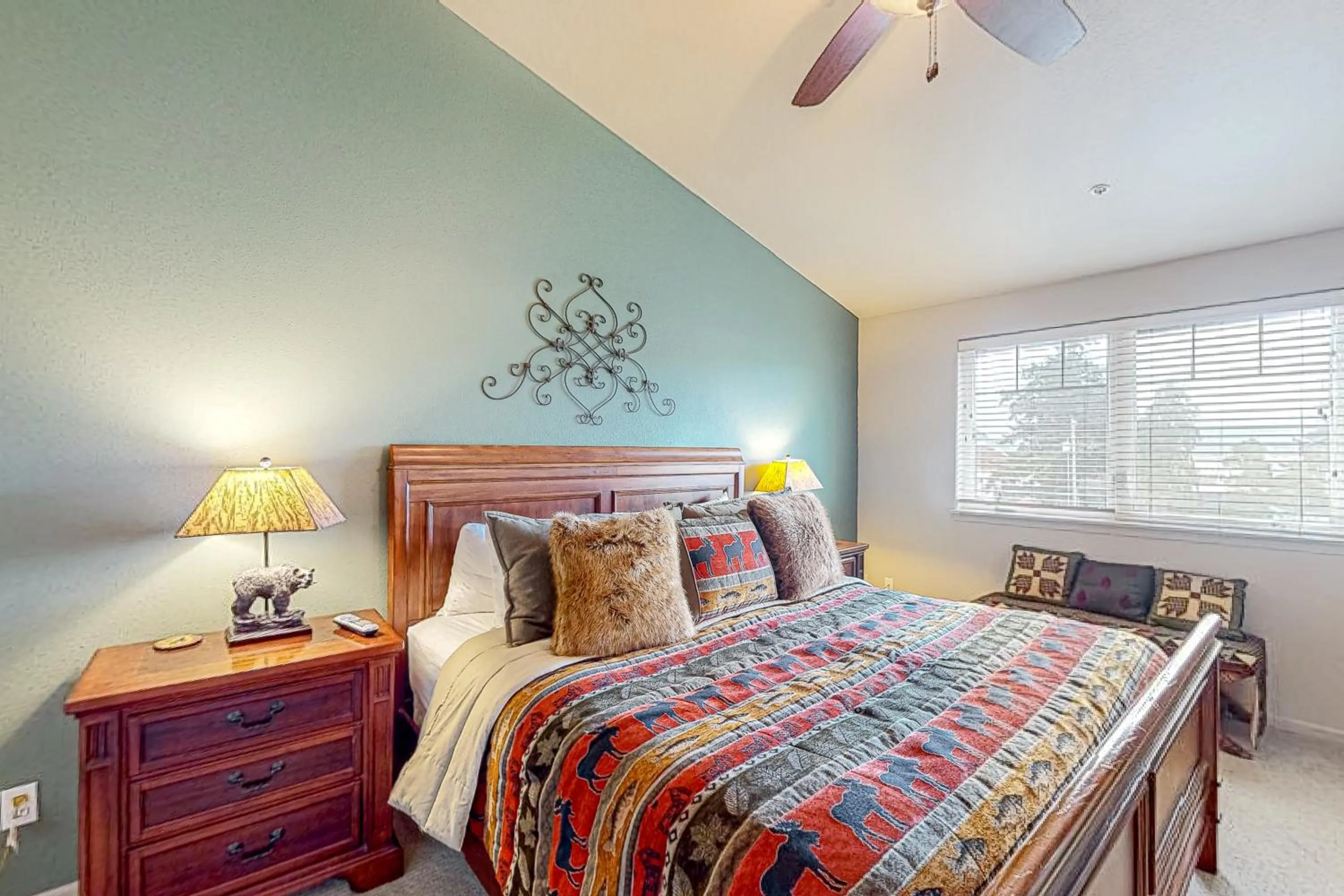 Bed in Lorees Riverview