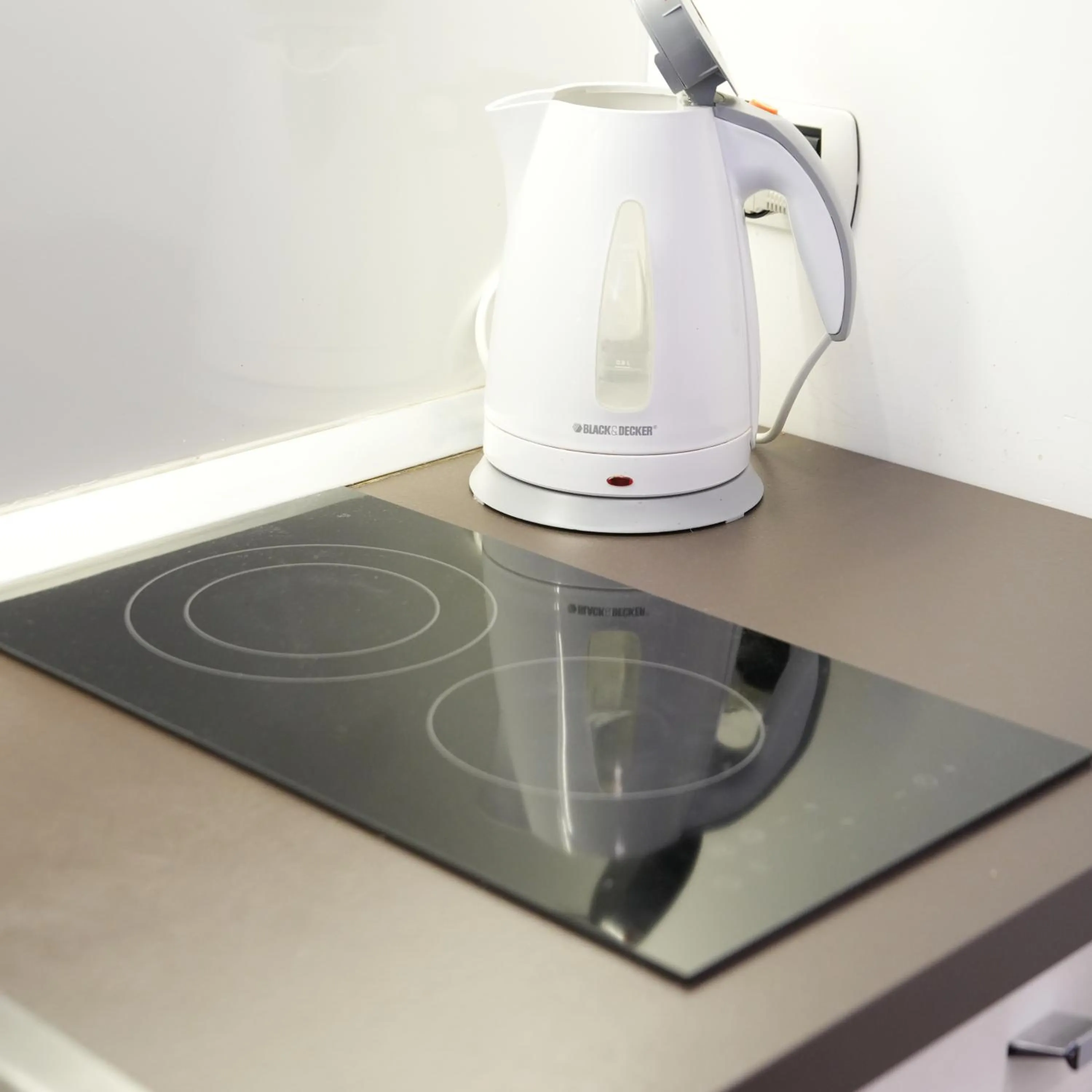 Coffee/tea facilities in Luca Giordano 142 B&B