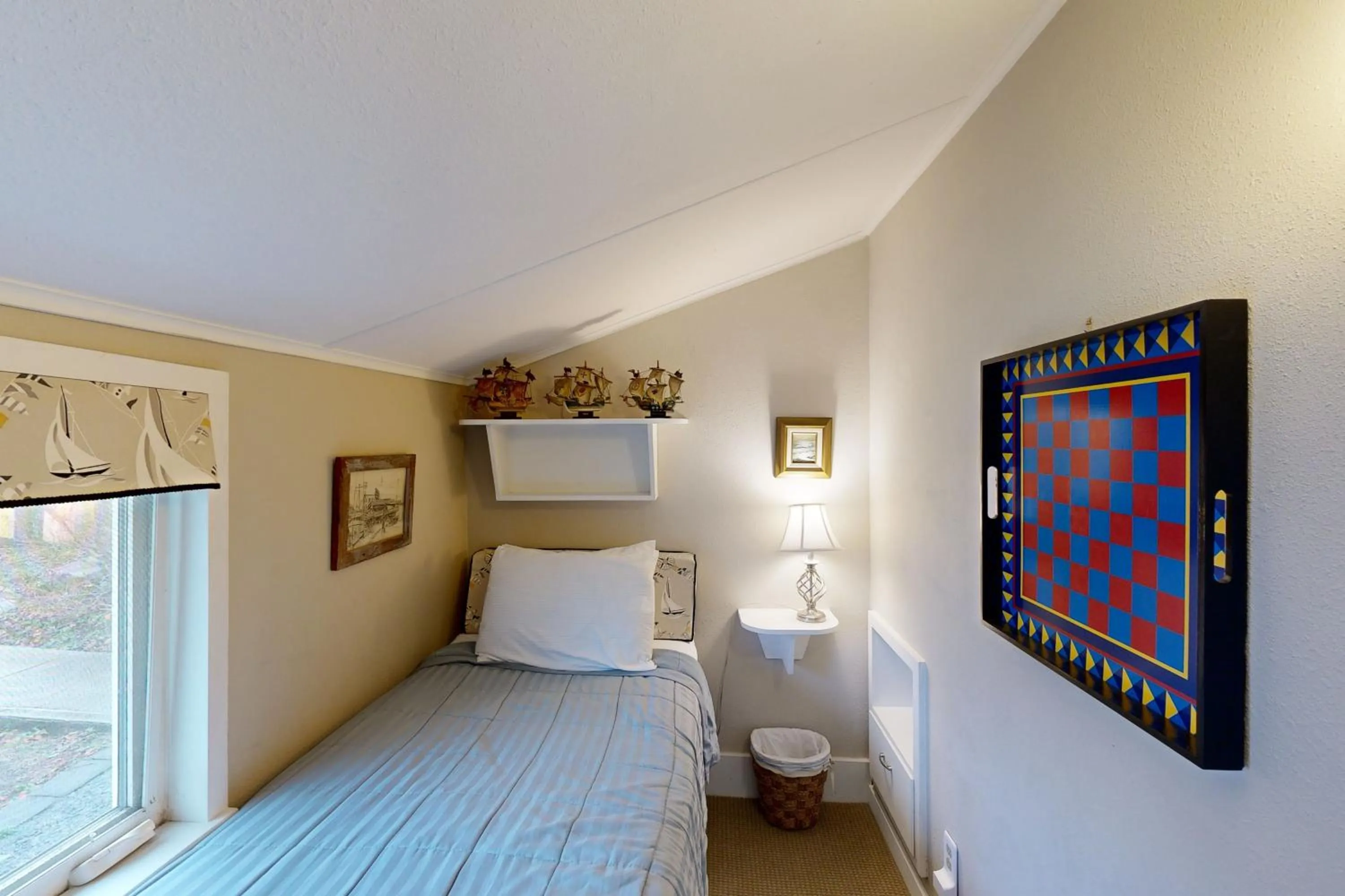 Bed in Arden Cottage