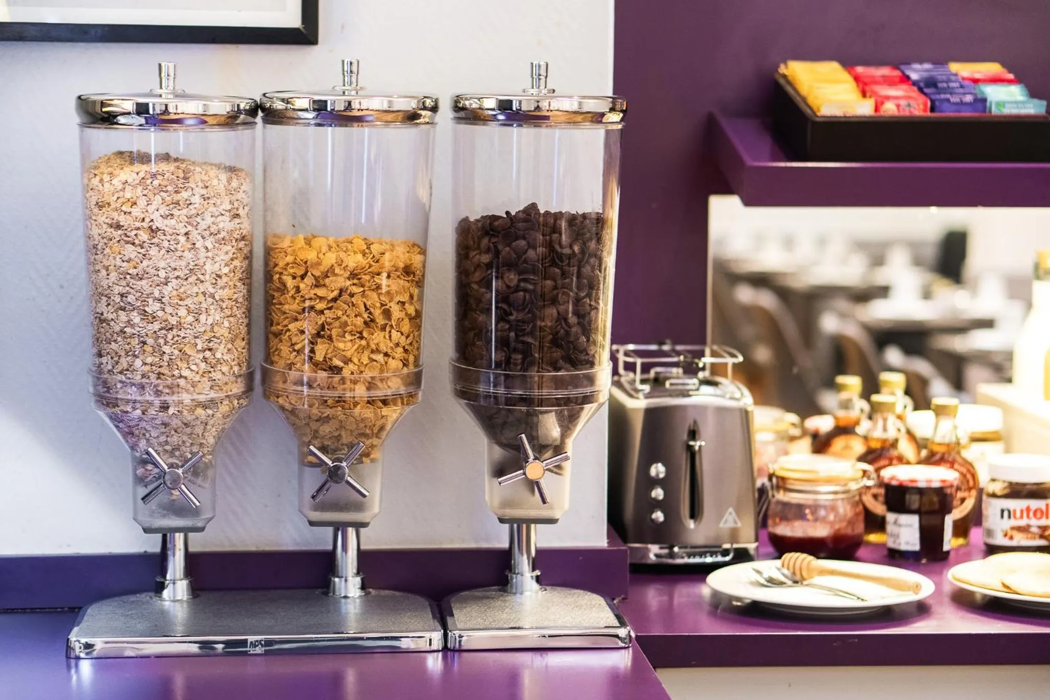 Buffet breakfast in Comfort Hotel Nation Père Lachaise