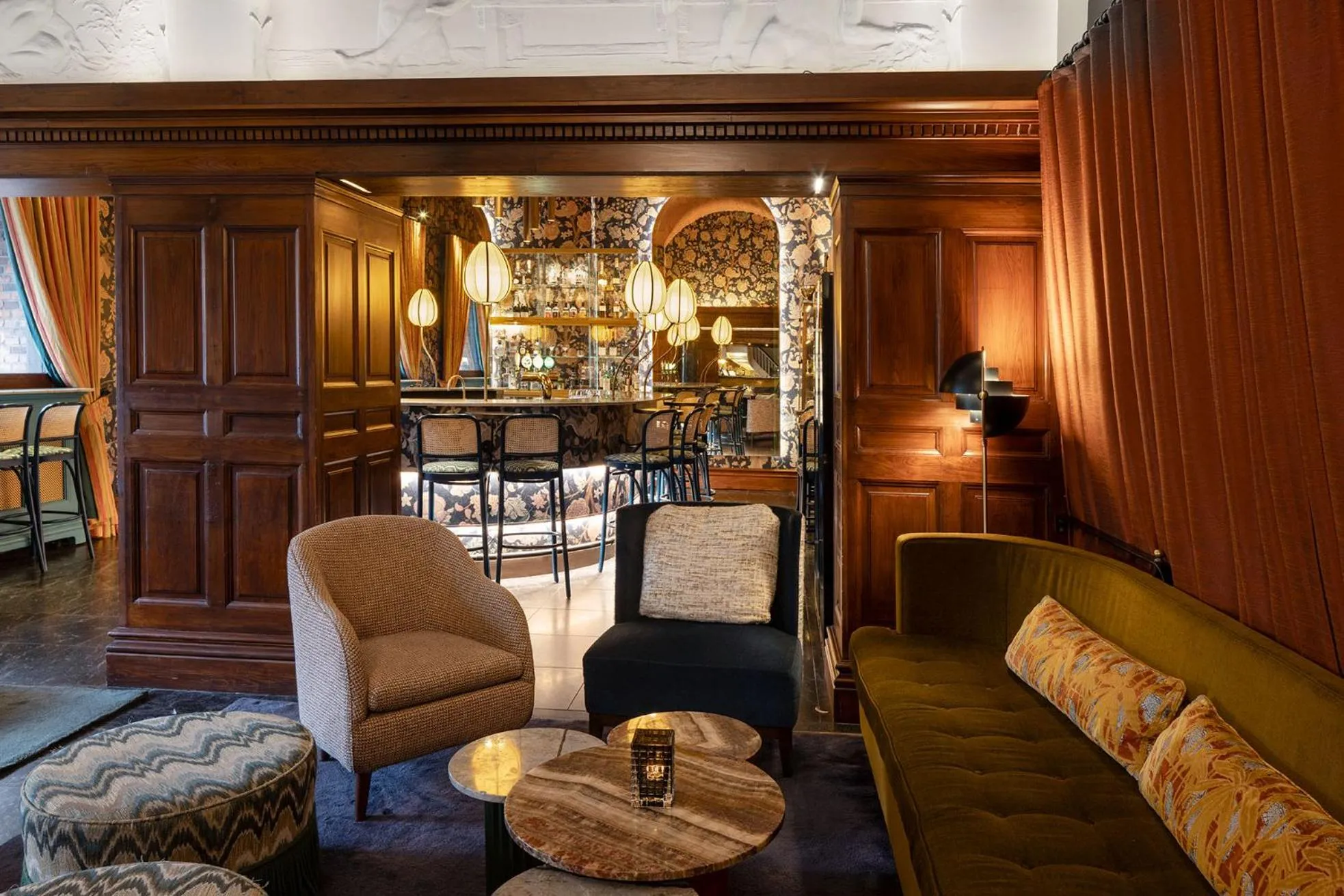 Lounge or bar in Ascot Hotel