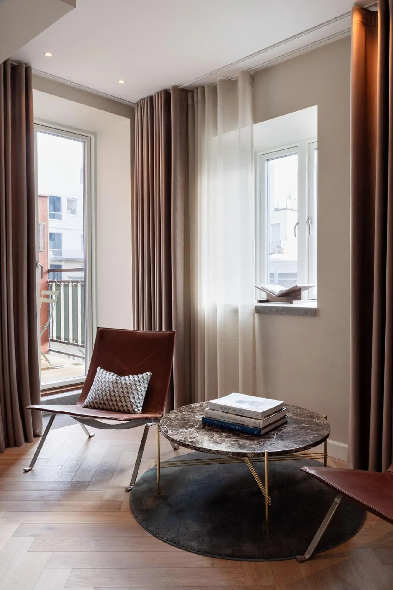 Seating area in Ascot Hotel