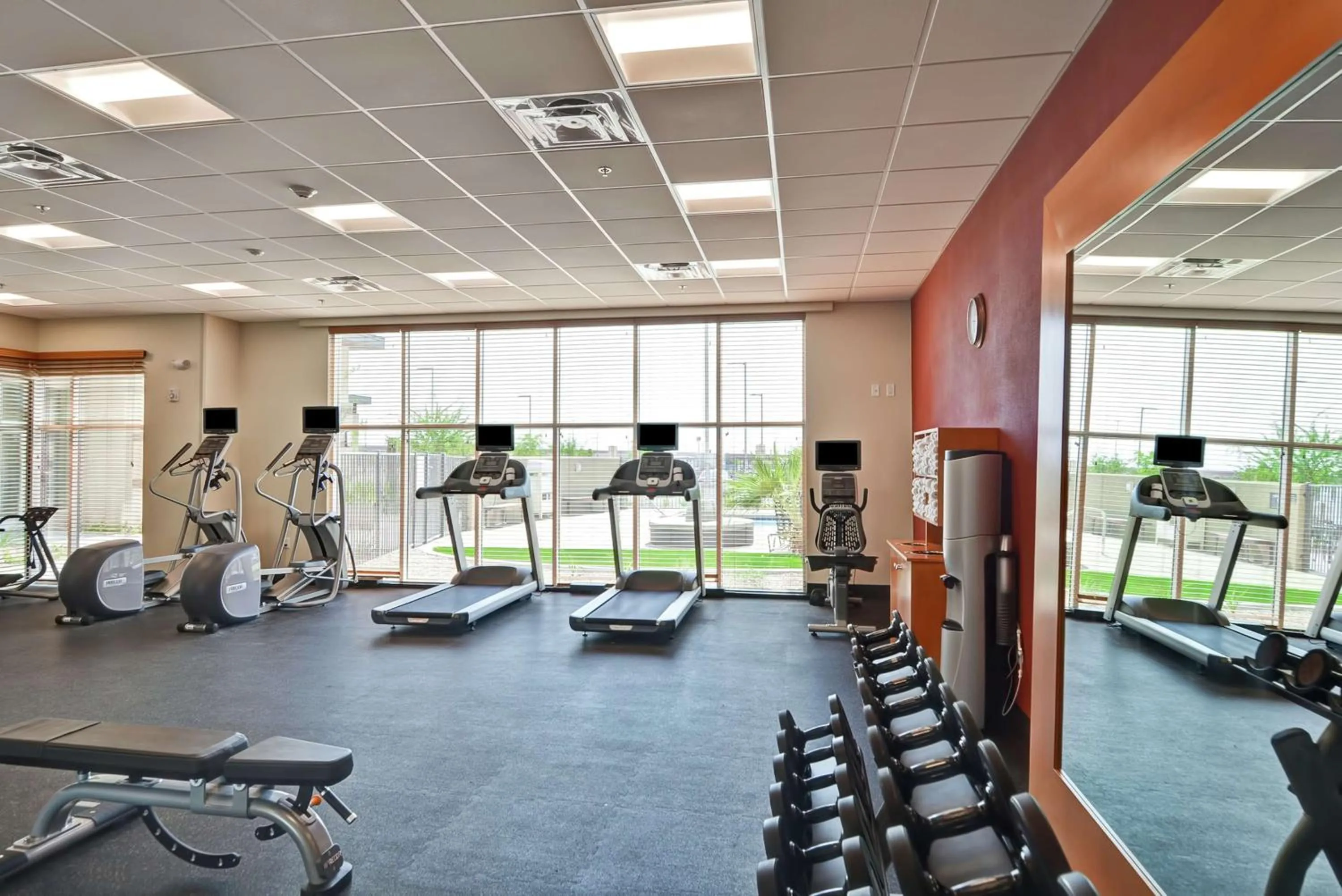 Fitness centre/facilities in Hilton Garden Inn By Hilton Phoenix/Tempe Asu Area, Az