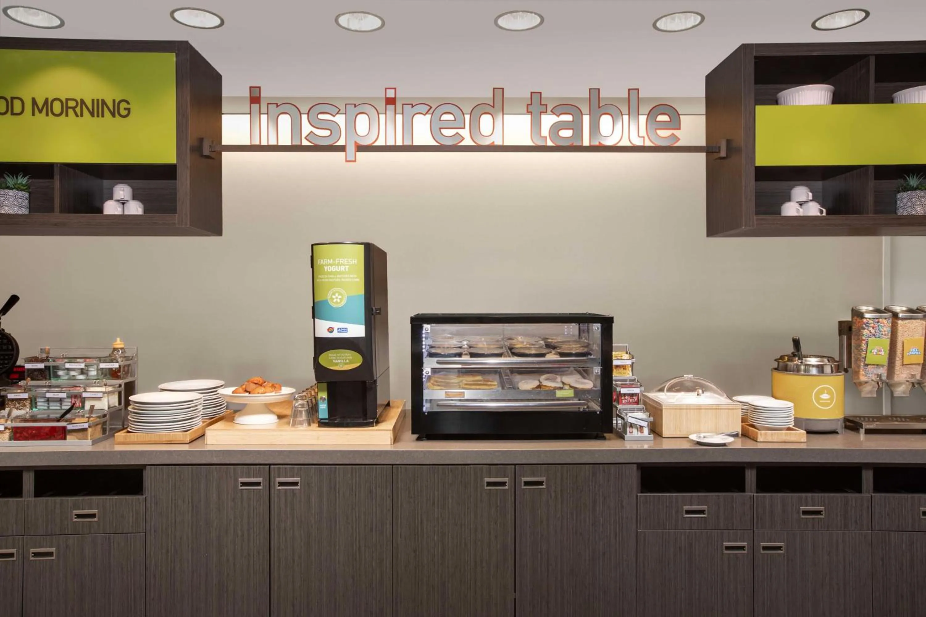Breakfast in Home2 Suites By Hilton Phoenix-Tempe University Research Park