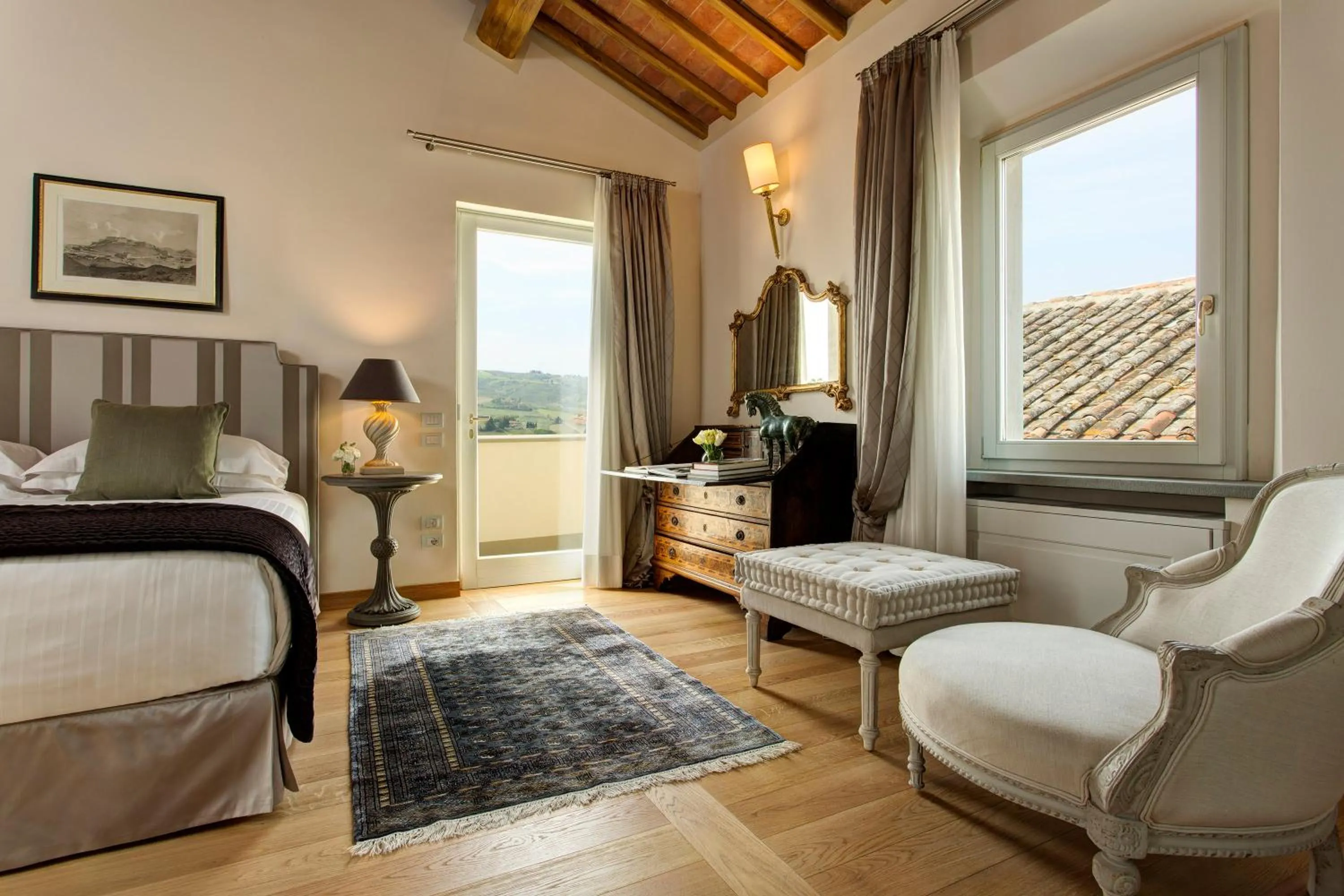 Bedroom, Bed in Villa Le Calvane