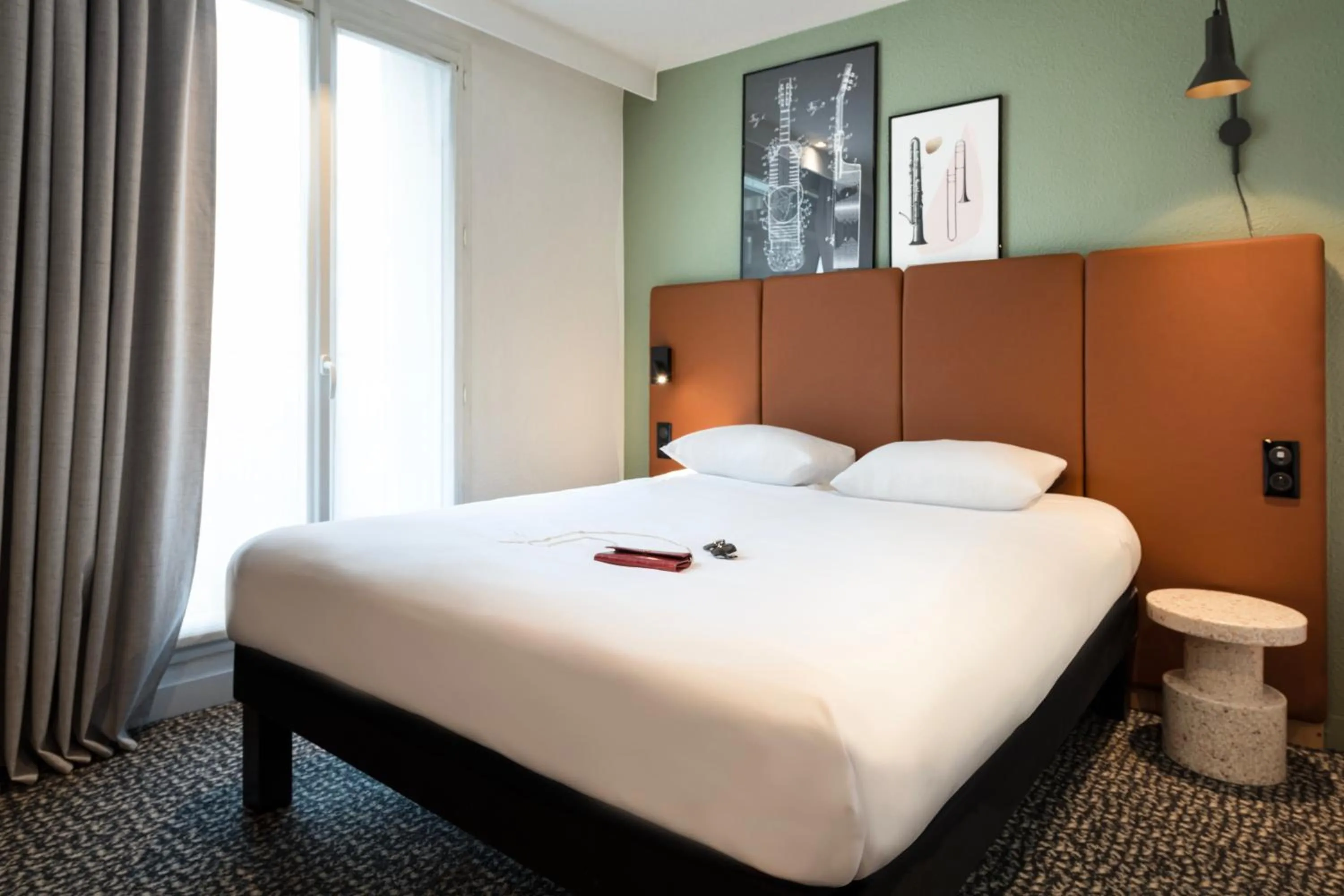 Bed in ibis Paris Gare du Nord TGV