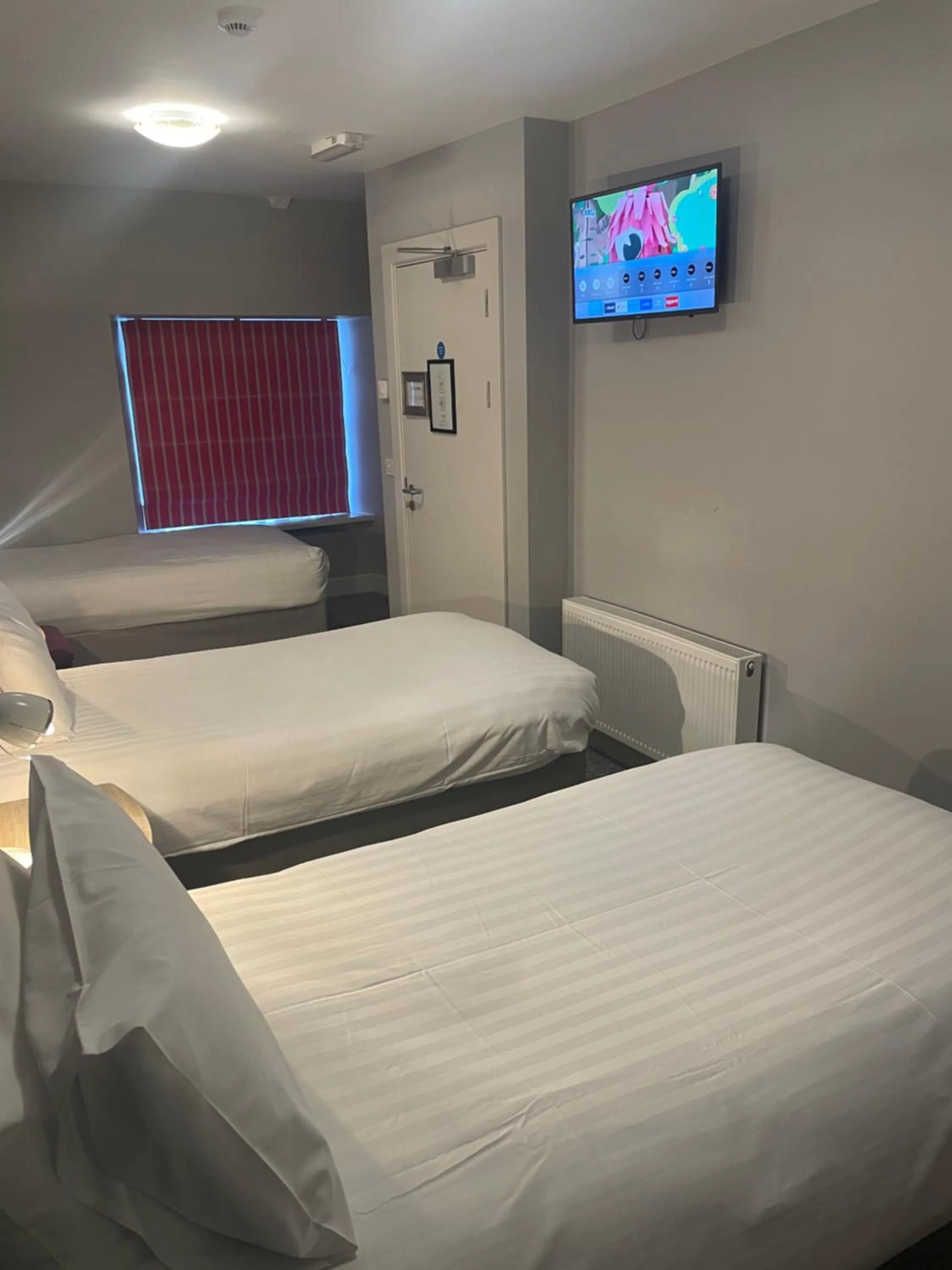 Bed in Behan's Horseshoe Bar & Restaurant