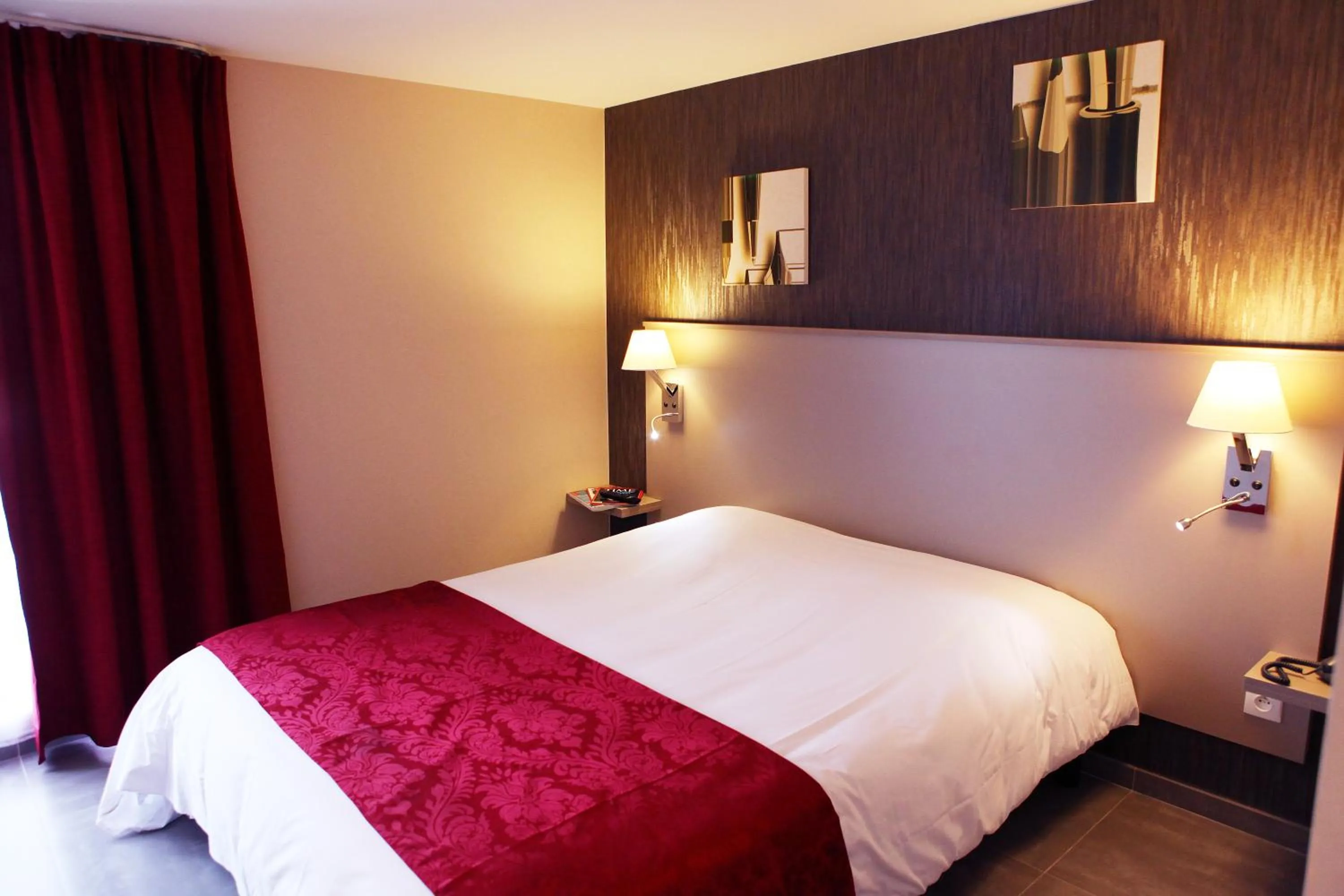 Bedroom, Bed in Hotel Le Coudon