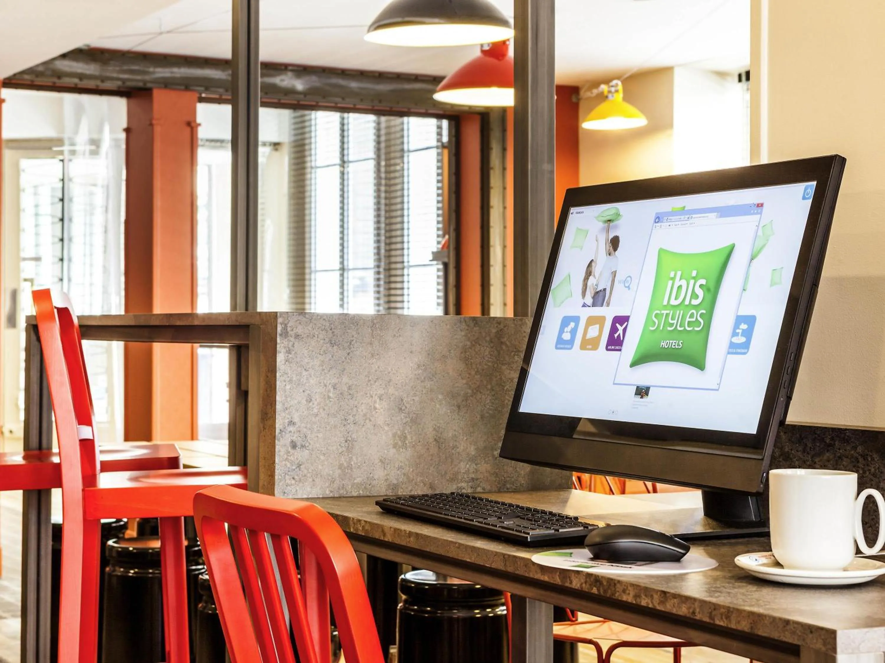 Property building in ibis Styles Paris Mairie De Clichy