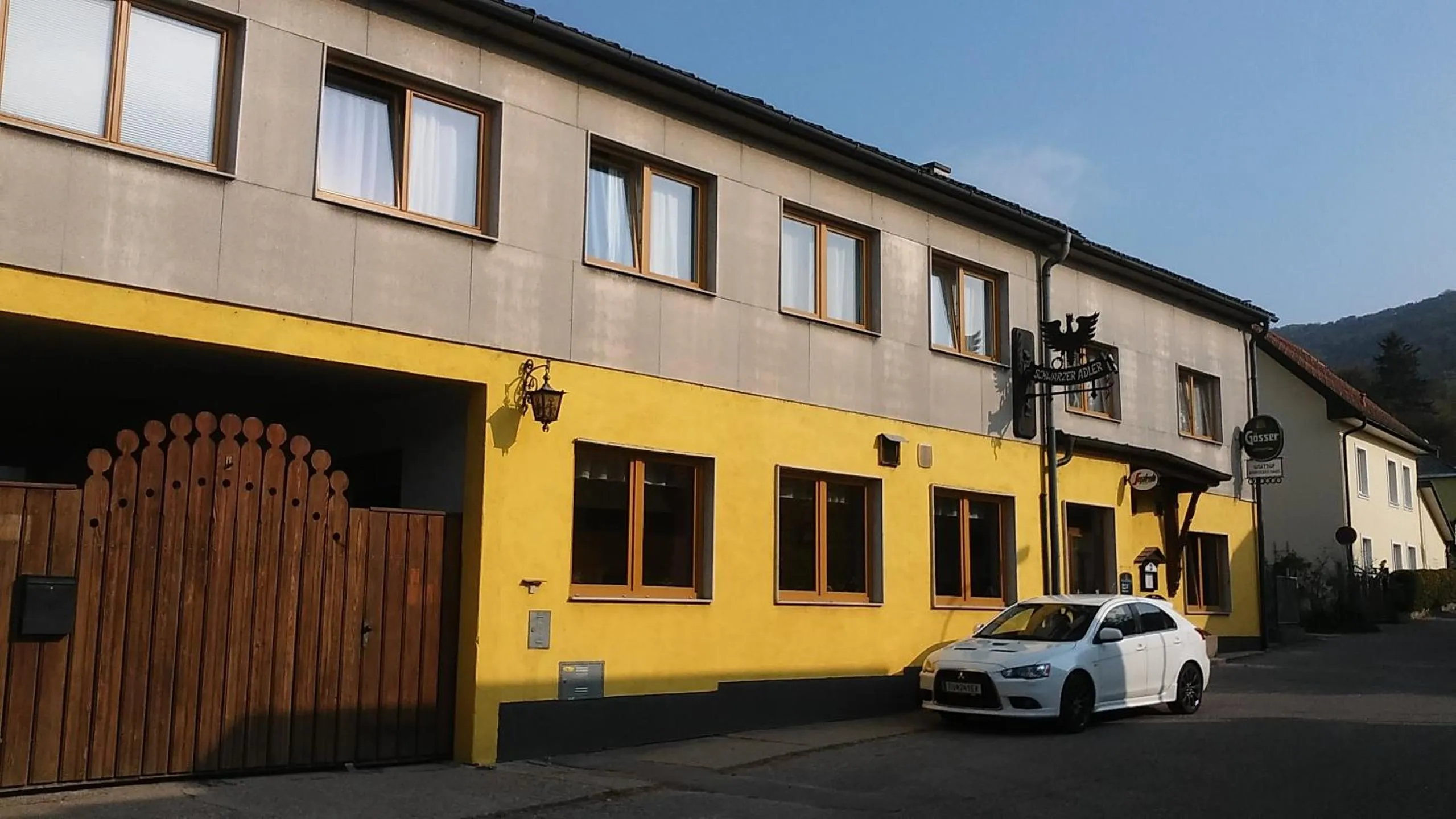 Property building in Gasthaus Schwarzer Adler