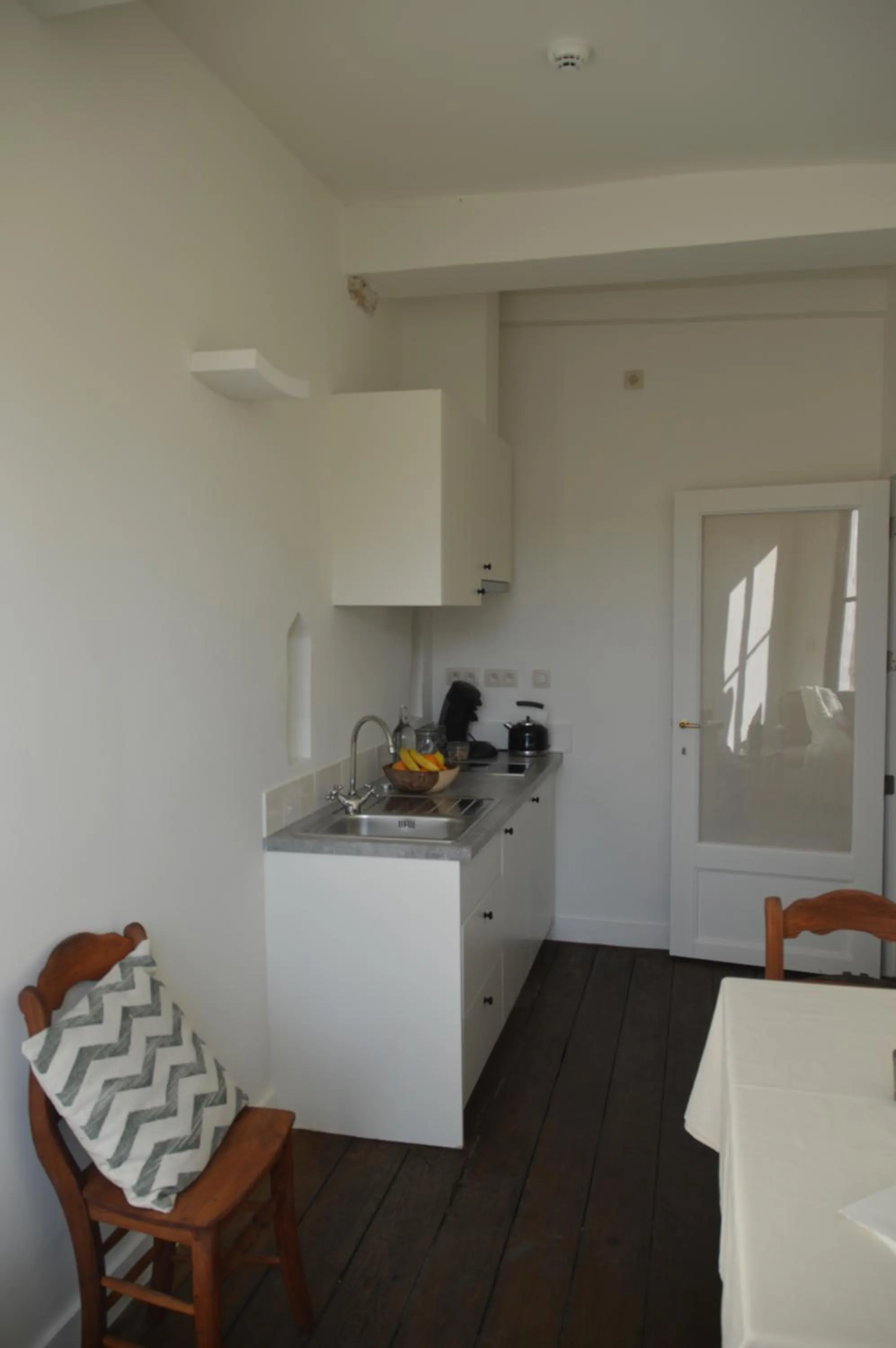 Coffee/tea facilities in B&B In den Roden Schilt