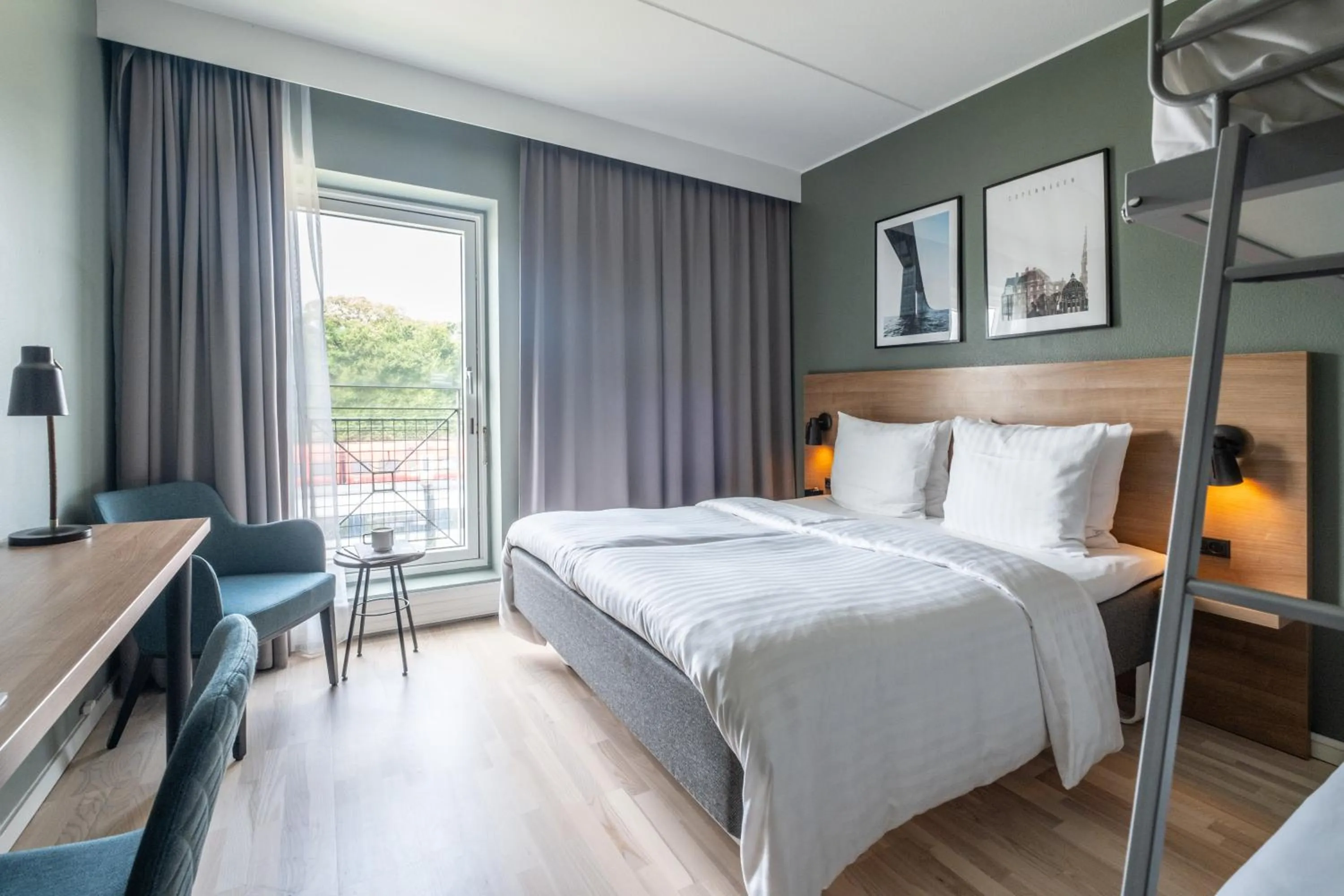 View (from property/room), Bed in Go Hotel Østerport