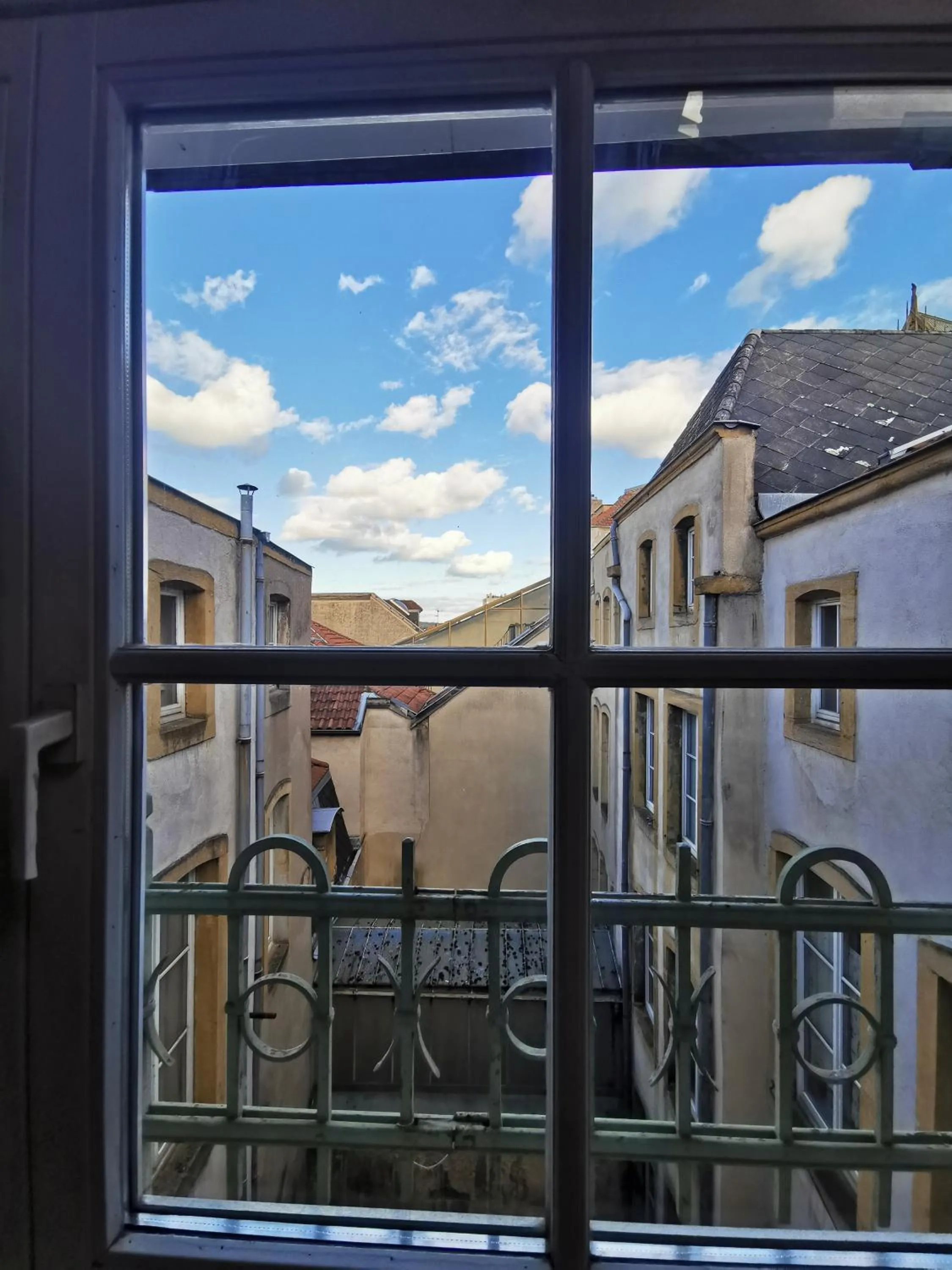 Inner courtyard view in Hôtel de la Cathédrale Metz