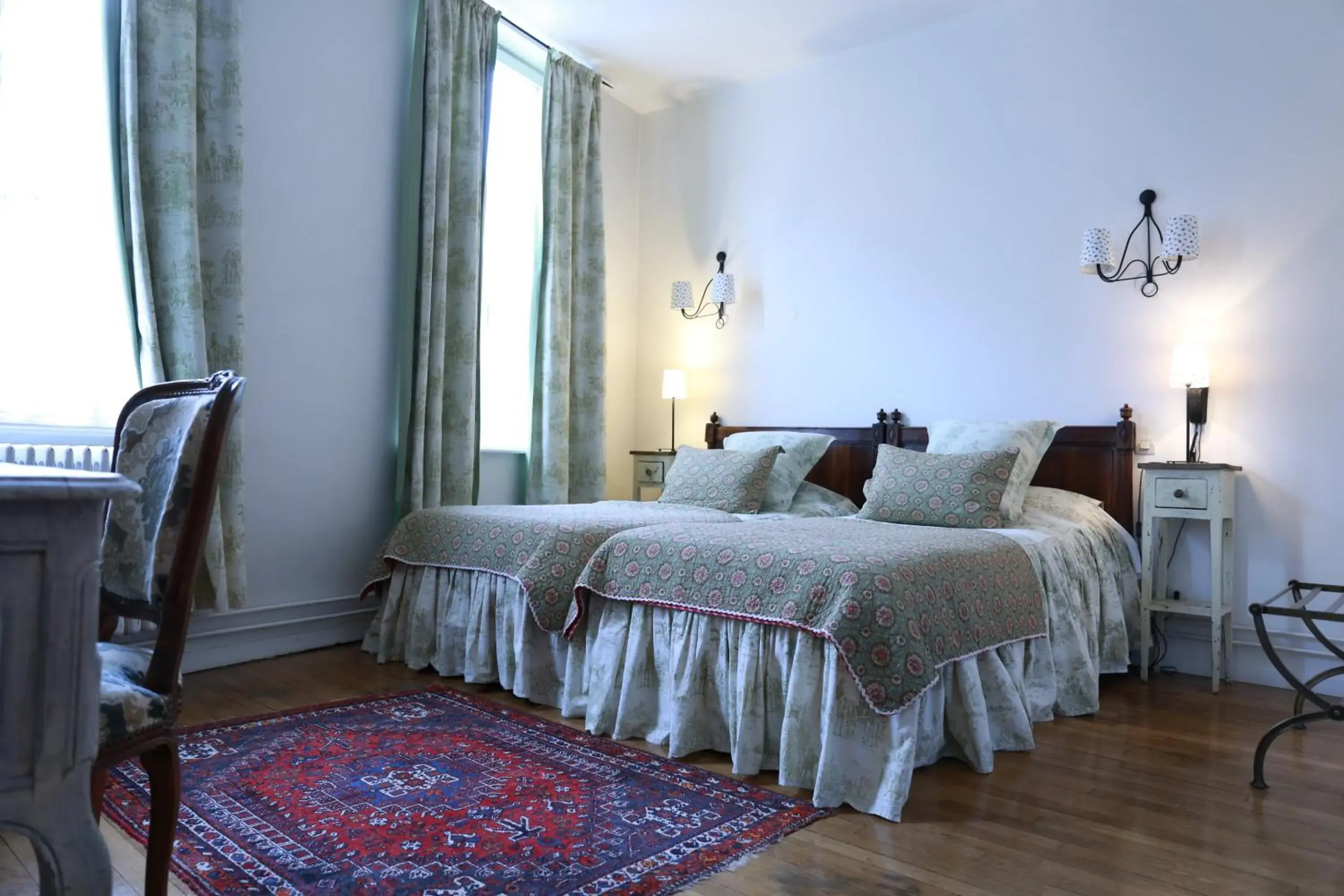 Twin Room in Hôtel de la Cathédrale Metz Twin Room in Hôtel de la Cathédrale Metz