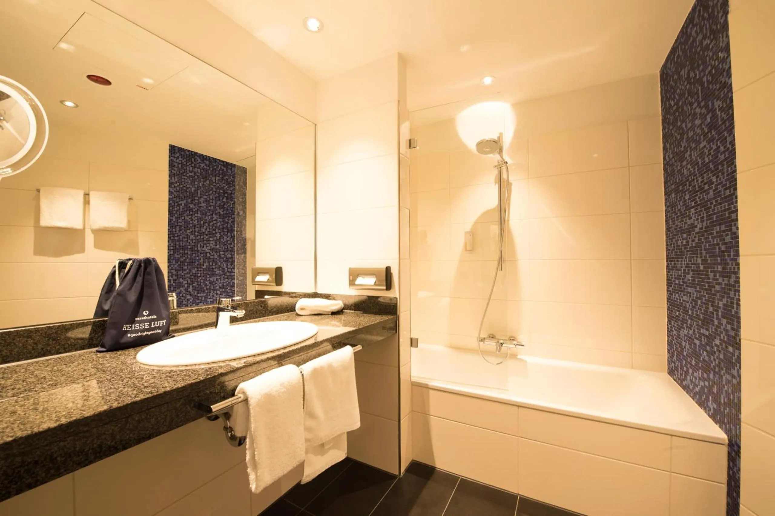 Bathroom in Carathotel Düsseldorf City