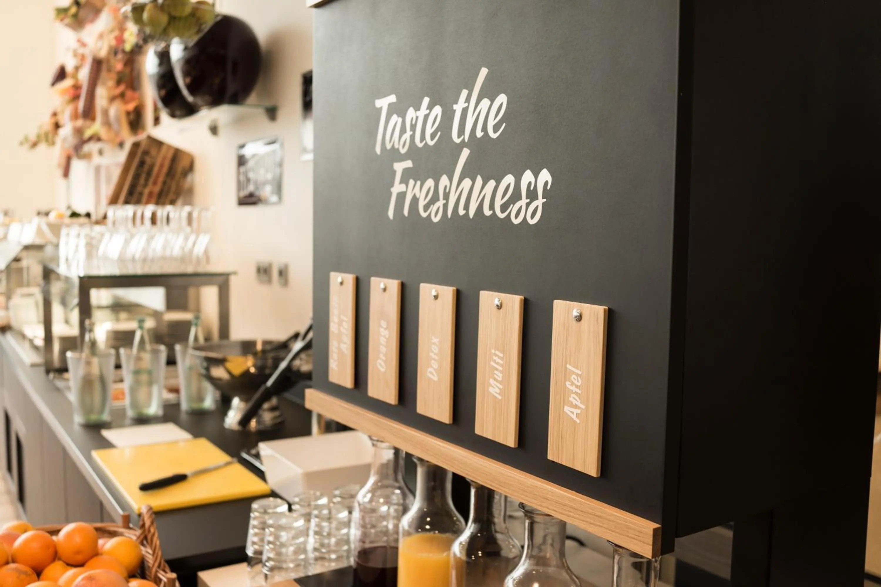 Breakfast in Carathotel Düsseldorf City