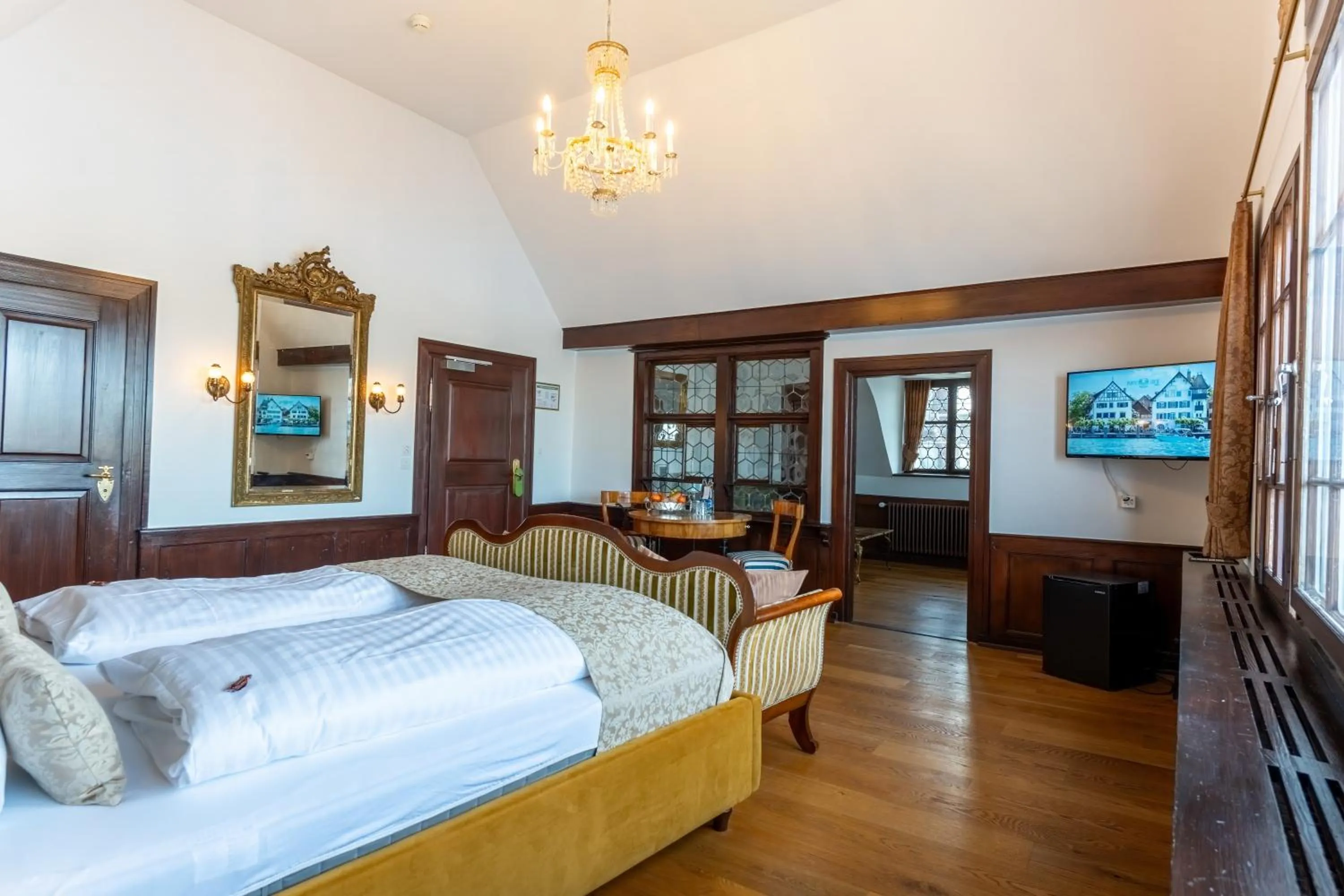 Bed in Hotel Porto Sofie Gottlieben