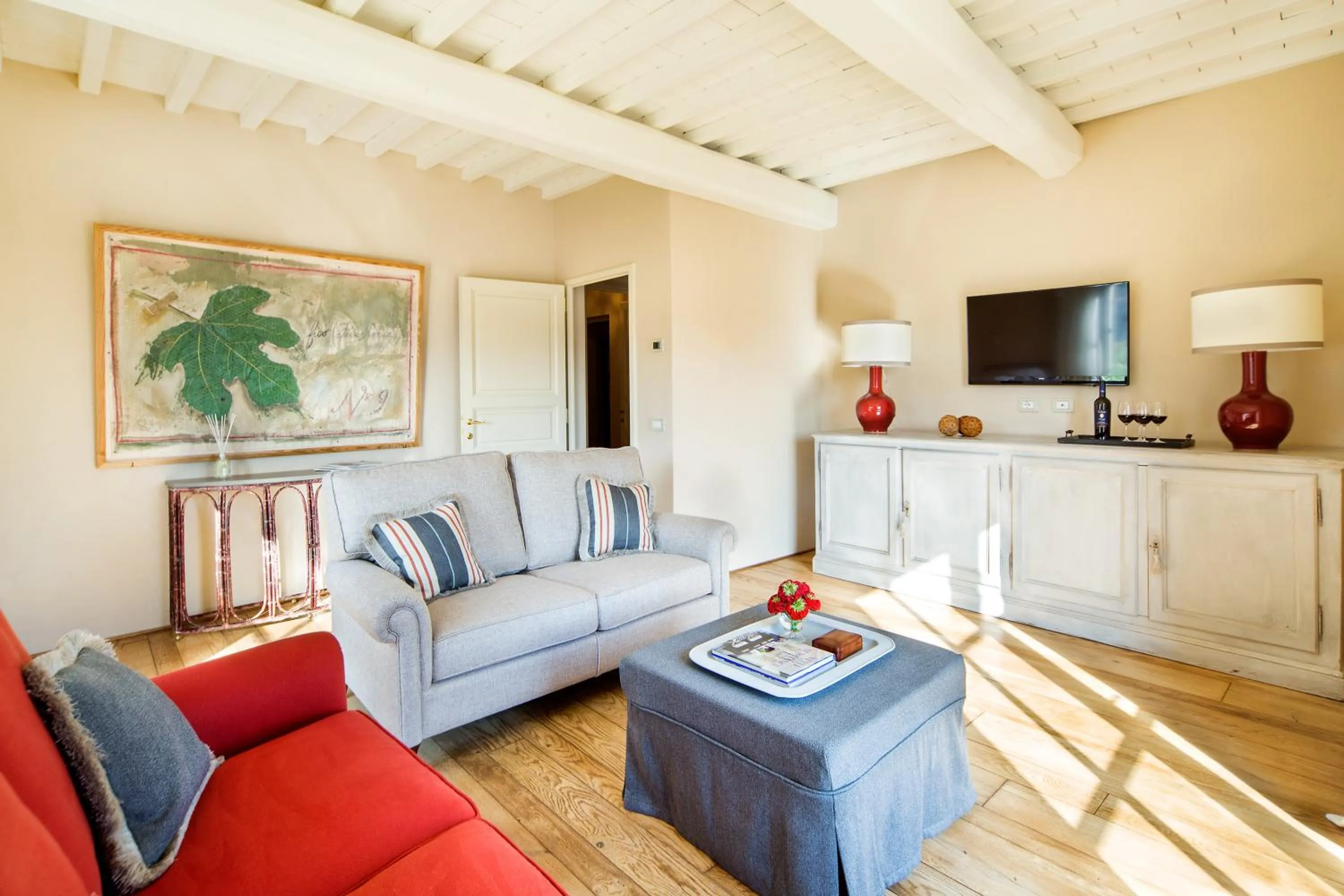 Communal lounge/ TV room in Borgo Del Cabreo