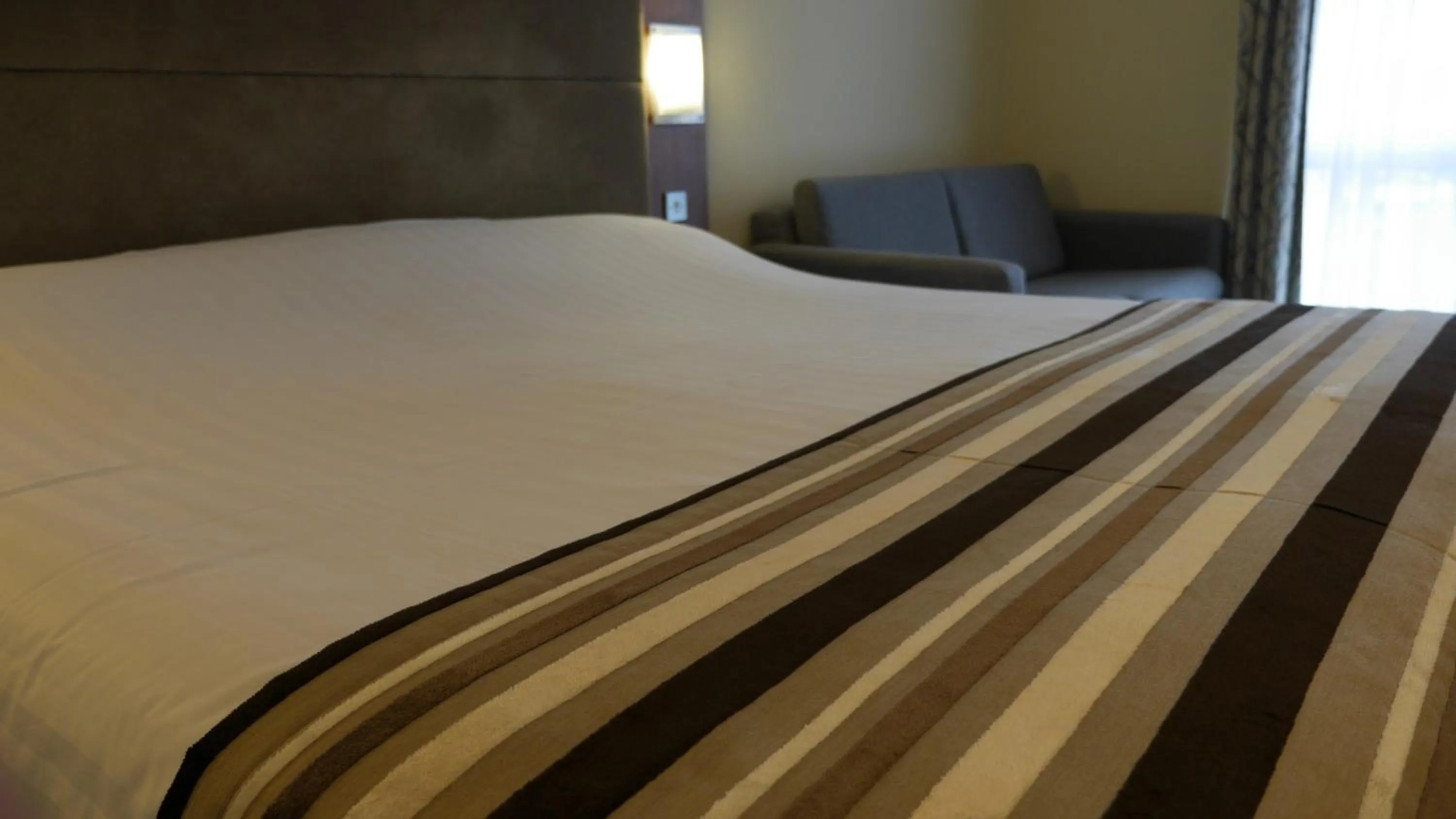 Bed in The Big Blue Hotel - Blackpool Pleasure Beach