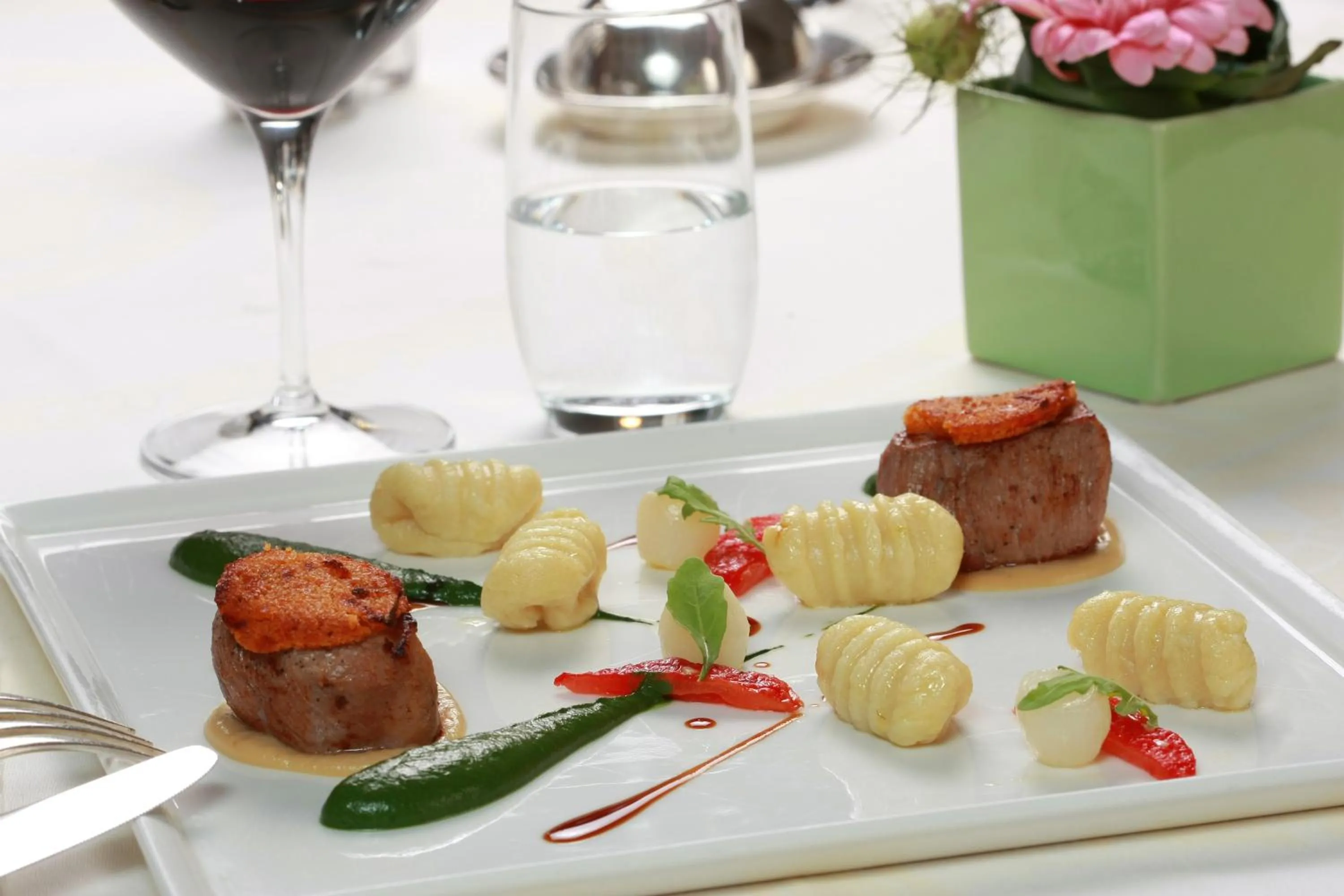 Restaurant/places to eat in Château d'Isenbourg & SPA