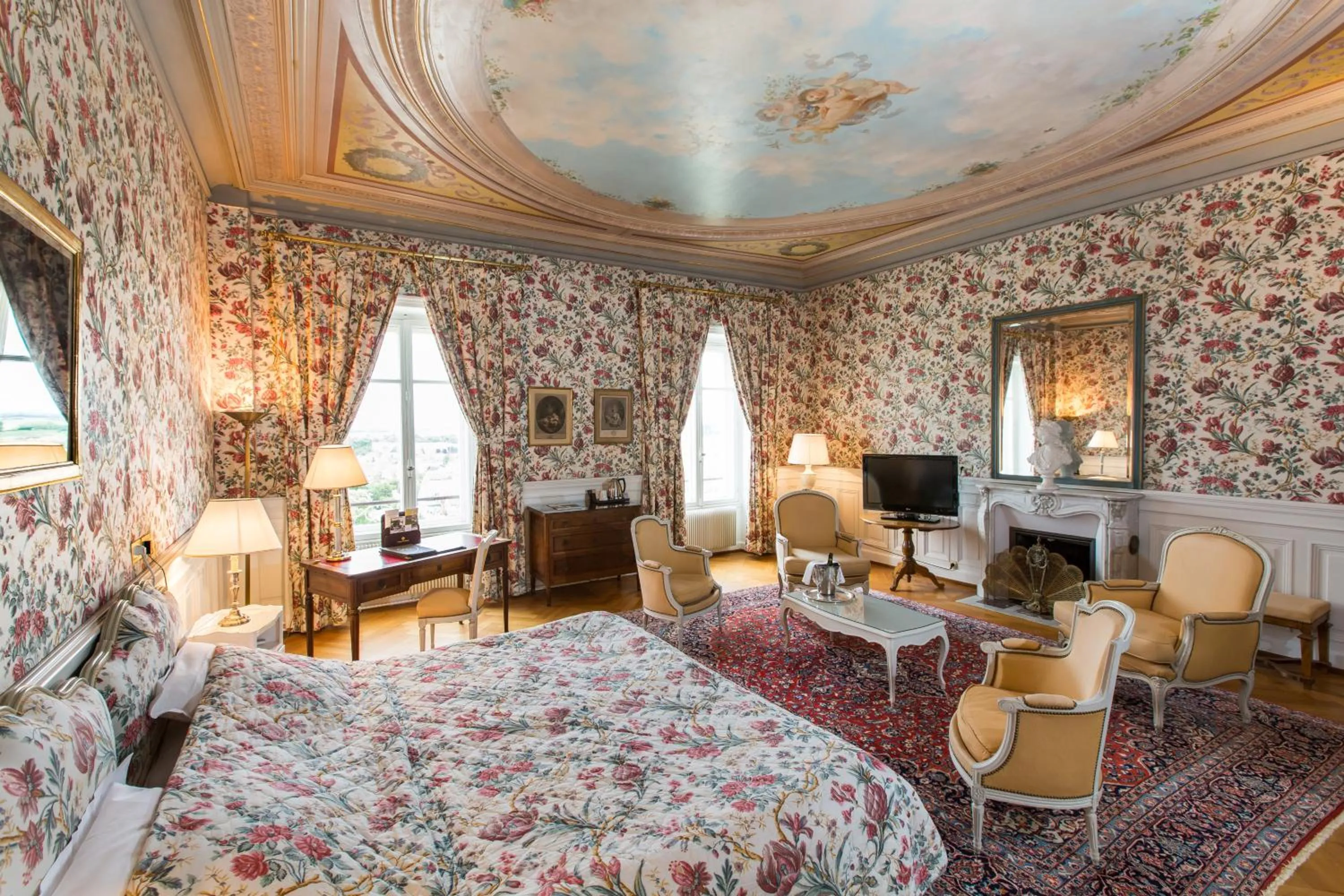 Photo of the whole room in Château d'Isenbourg & SPA