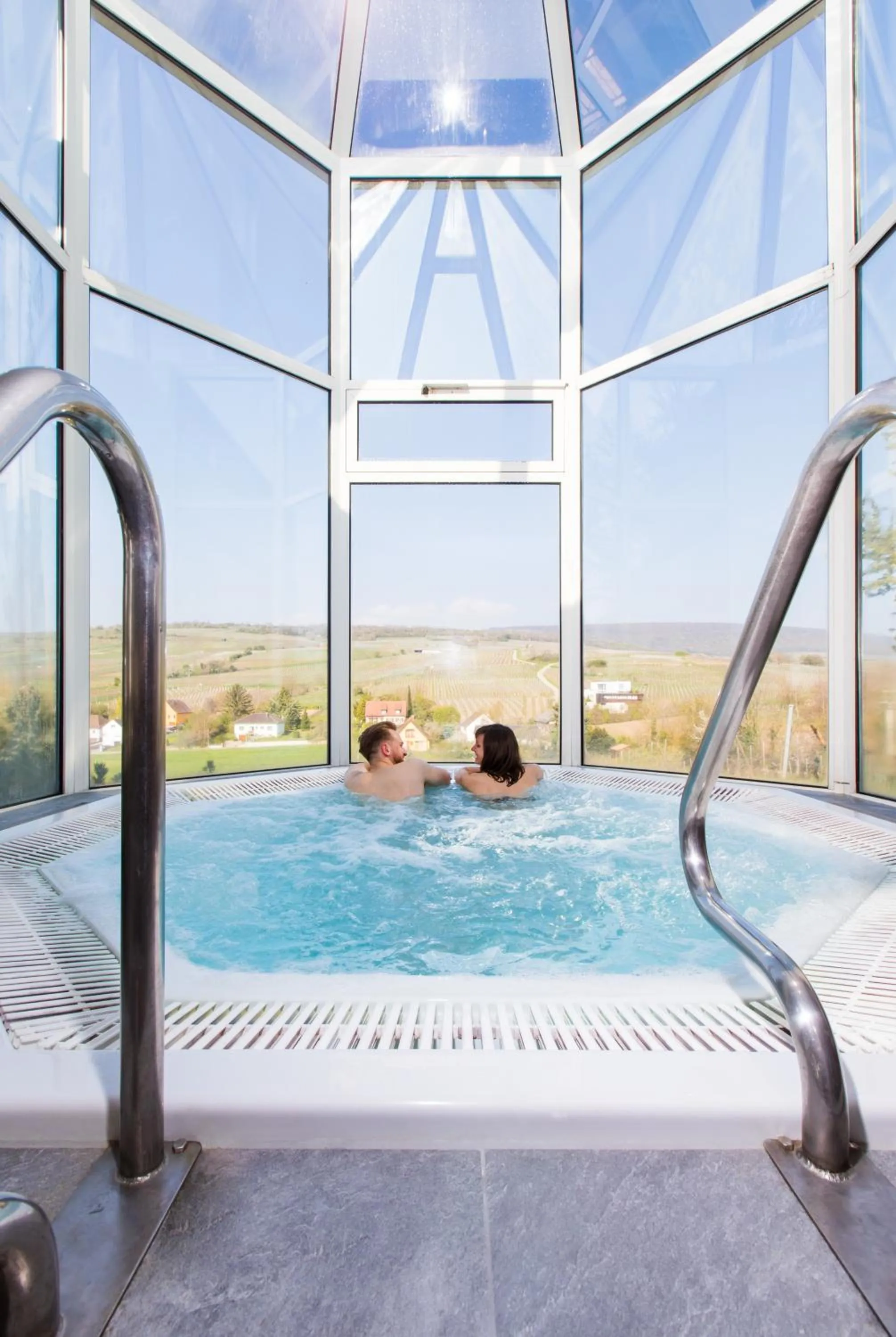 Spa and wellness centre/facilities in Château d'Isenbourg & SPA