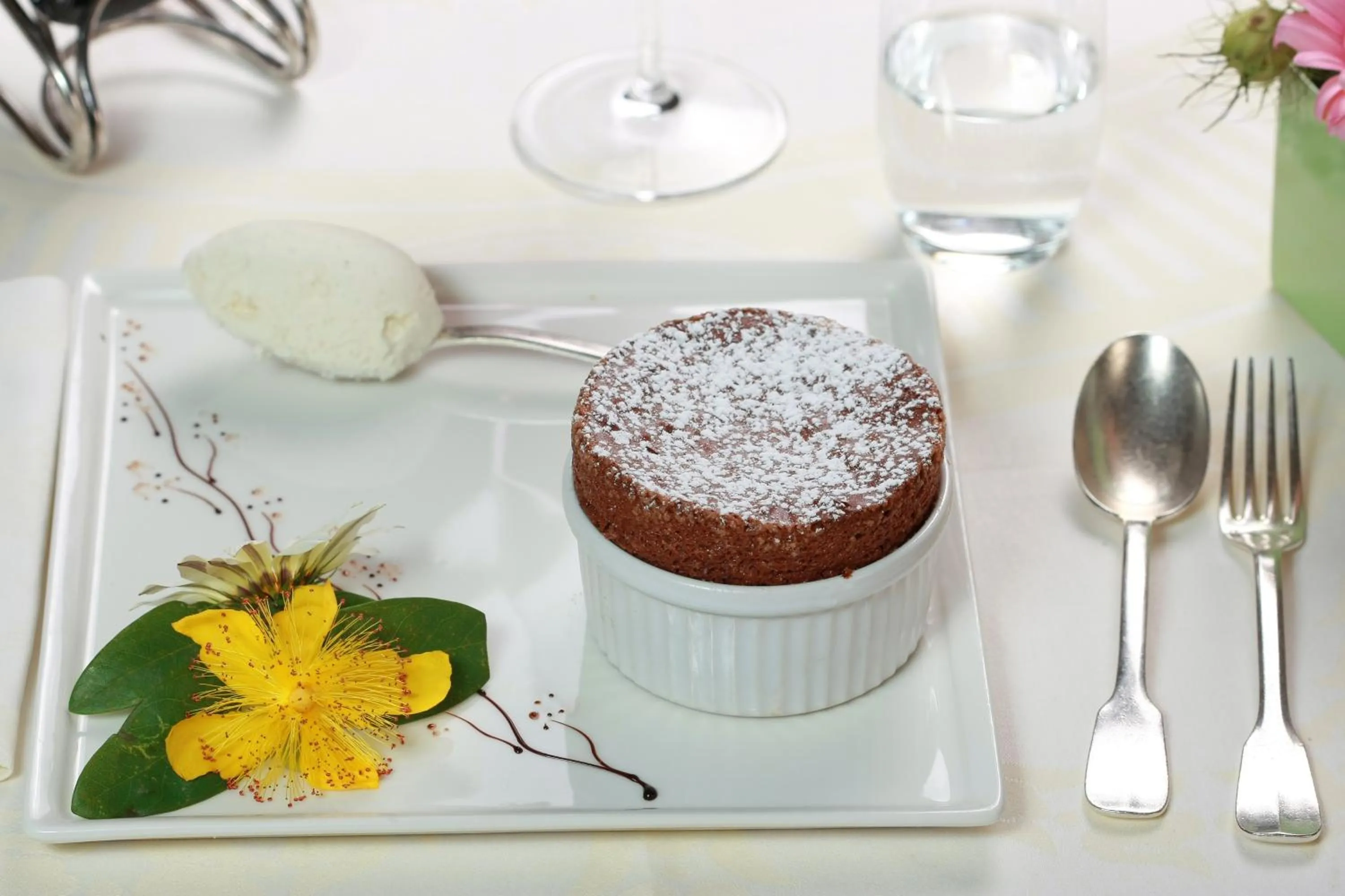 Restaurant/places to eat in Château d'Isenbourg & SPA