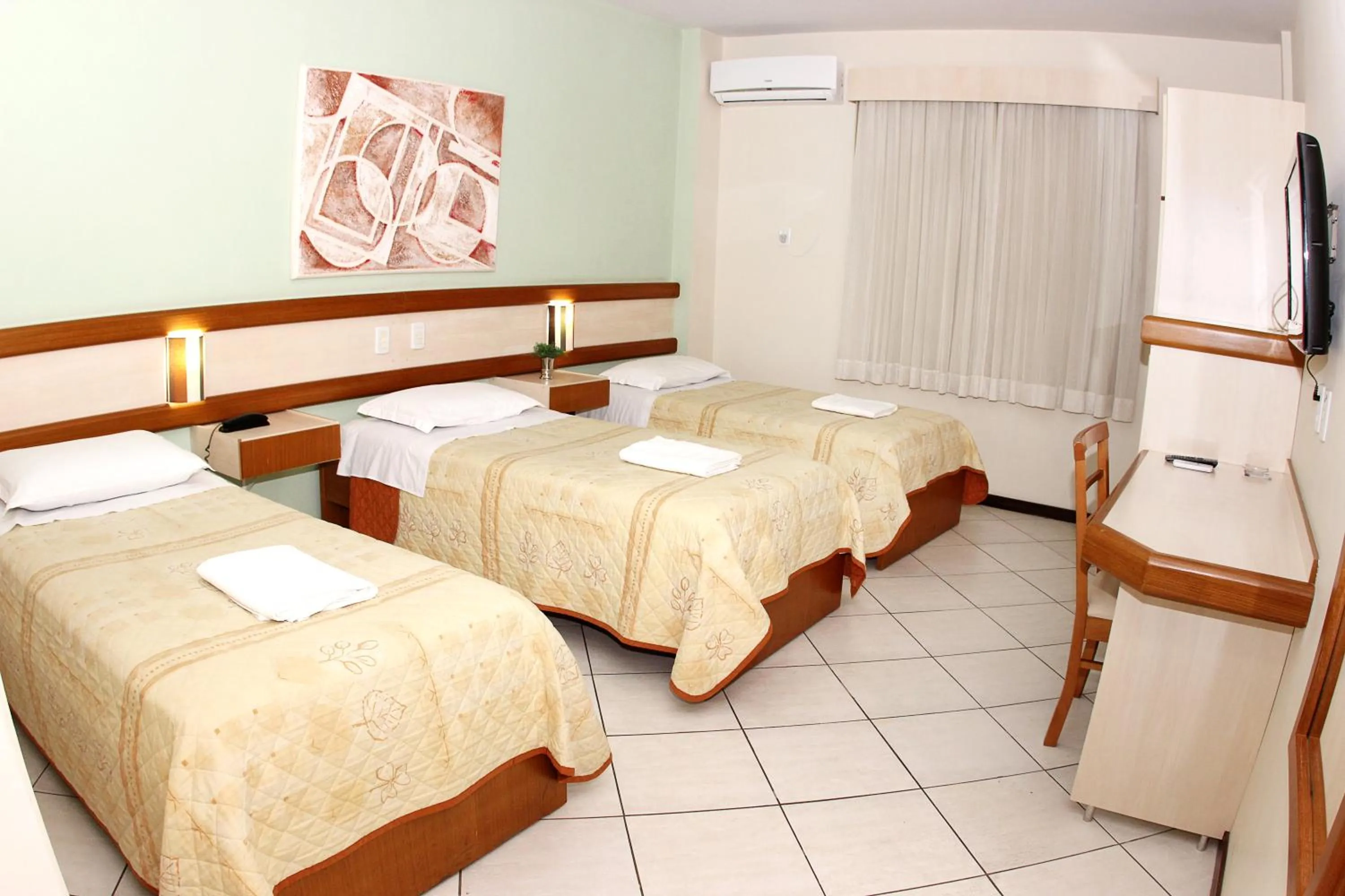 Photo of the whole room, Bed in Hotel Veneza